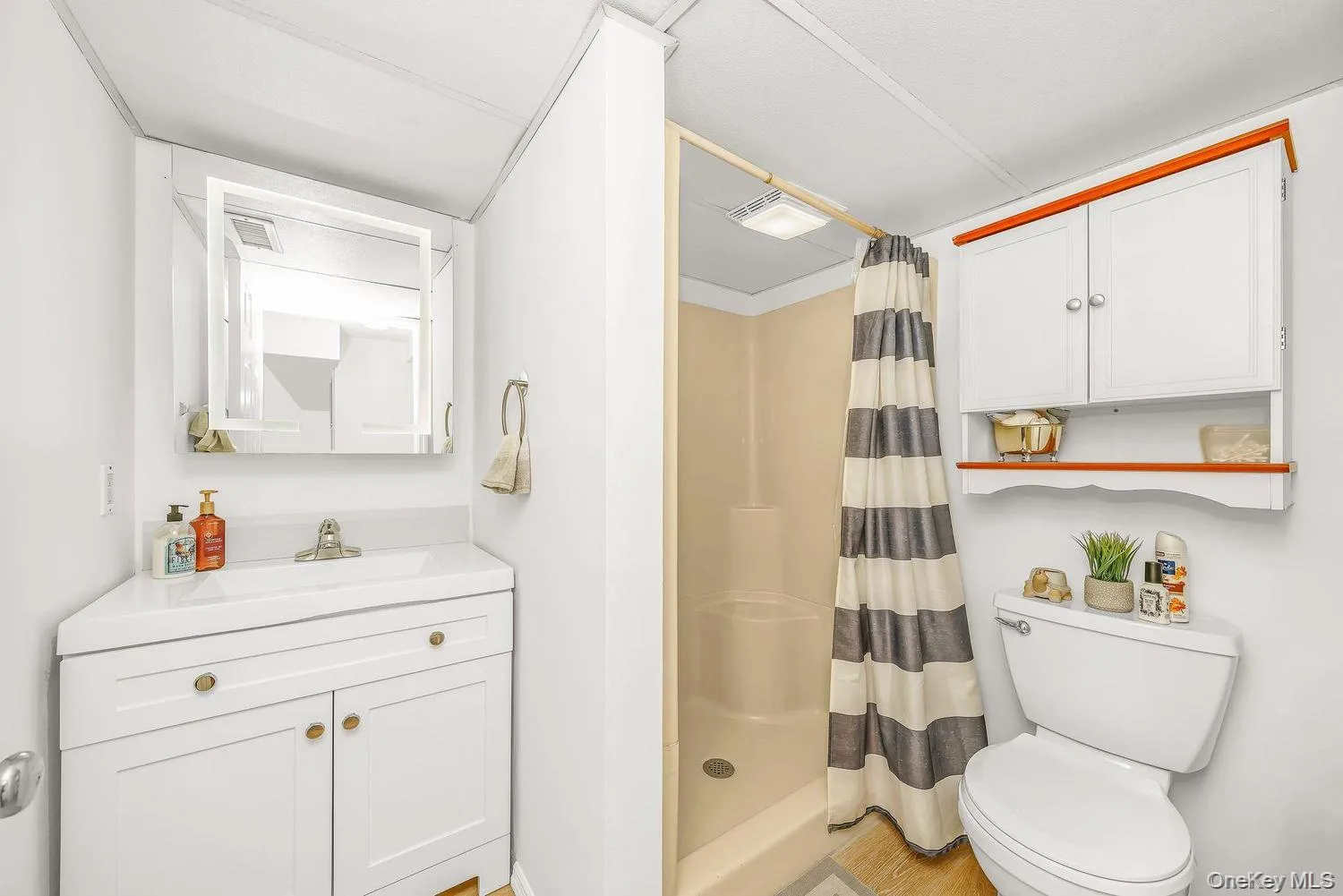 60 Hubbard Avenue, Riverhead, NY, 3 Bedrooms Bedrooms, 8 Rooms Rooms,2 BathroomsBathrooms,Residential,For Rent,Hubbard,0,1031536 60 Hubbard Avenue, Riverhead, NY, 3 Bedrooms Bedrooms, 8 Rooms Rooms,2 BathroomsBathrooms,Residential,For Rent,Hubbard,0,1031536