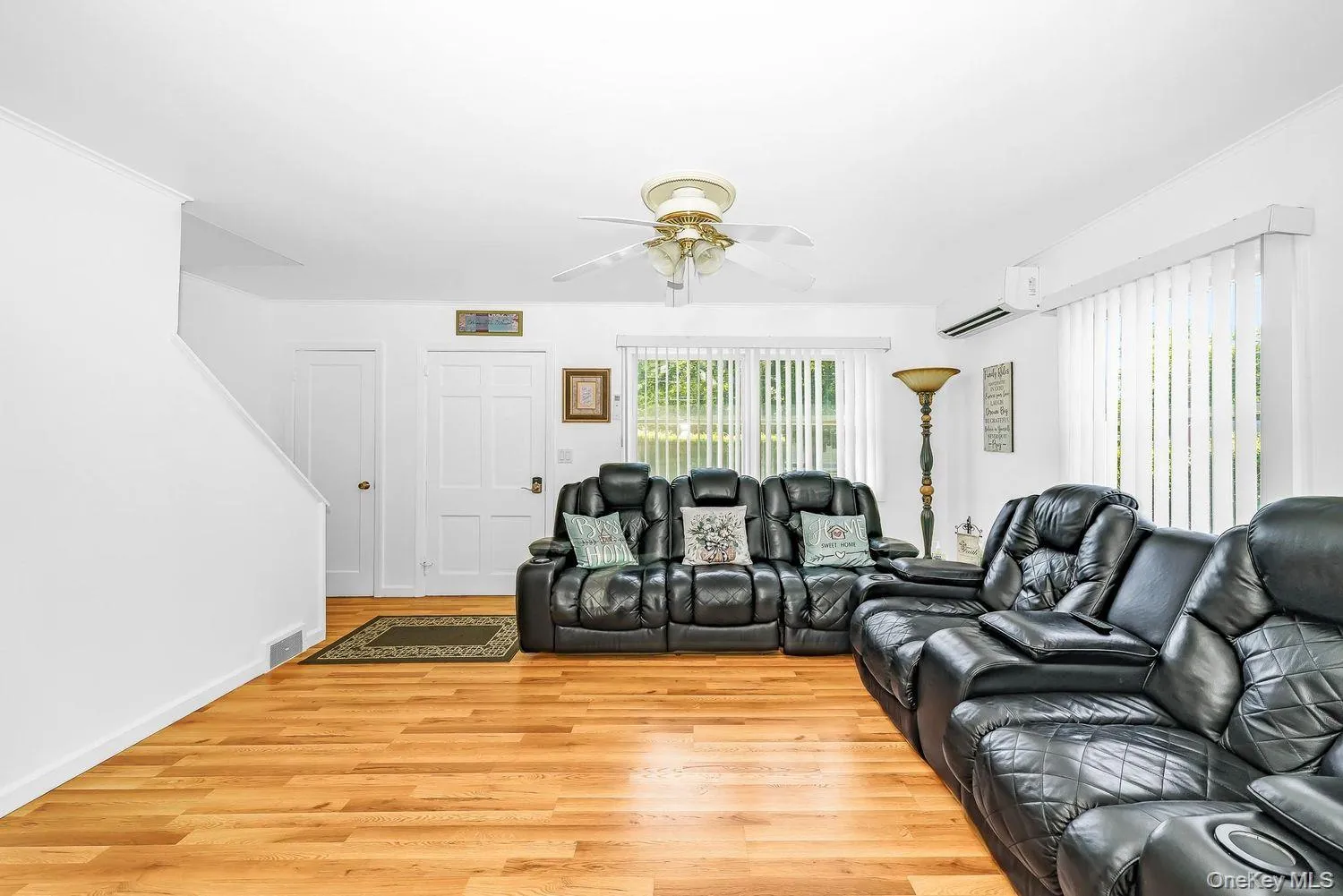 60 Hubbard Avenue, Riverhead, NY, 3 Bedrooms Bedrooms, 8 Rooms Rooms,2 BathroomsBathrooms,Residential,For Rent,Hubbard,0,1031536 60 Hubbard Avenue, Riverhead, NY, 3 Bedrooms Bedrooms, 8 Rooms Rooms,2 BathroomsBathrooms,Residential,For Rent,Hubbard,0,1031536