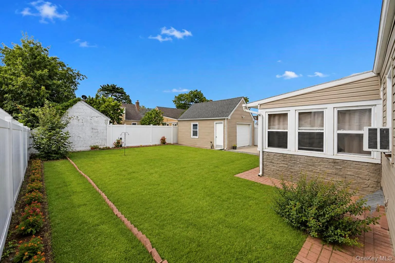 52 Fenimore Street, Hempstead, NY, 4 Bedrooms Bedrooms, 8 Rooms Rooms,3 BathroomsBathrooms,Residential,For Rent,Fenimore,0,1031542 52 Fenimore Street, Hempstead, NY, 4 Bedrooms Bedrooms, 8 Rooms Rooms,3 BathroomsBathrooms,Residential,For Rent,Fenimore,0,1031542