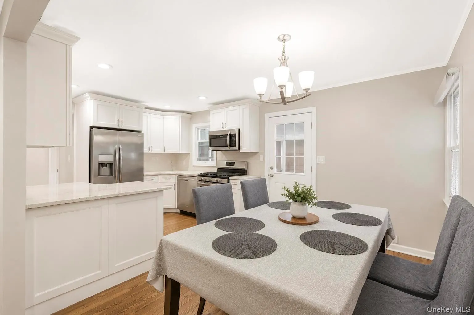 52 Fenimore Street, Hempstead, NY, 4 Bedrooms Bedrooms, 8 Rooms Rooms,3 BathroomsBathrooms,Residential,For Rent,Fenimore,0,1031542 52 Fenimore Street, Hempstead, NY, 4 Bedrooms Bedrooms, 8 Rooms Rooms,3 BathroomsBathrooms,Residential,For Rent,Fenimore,0,1031542