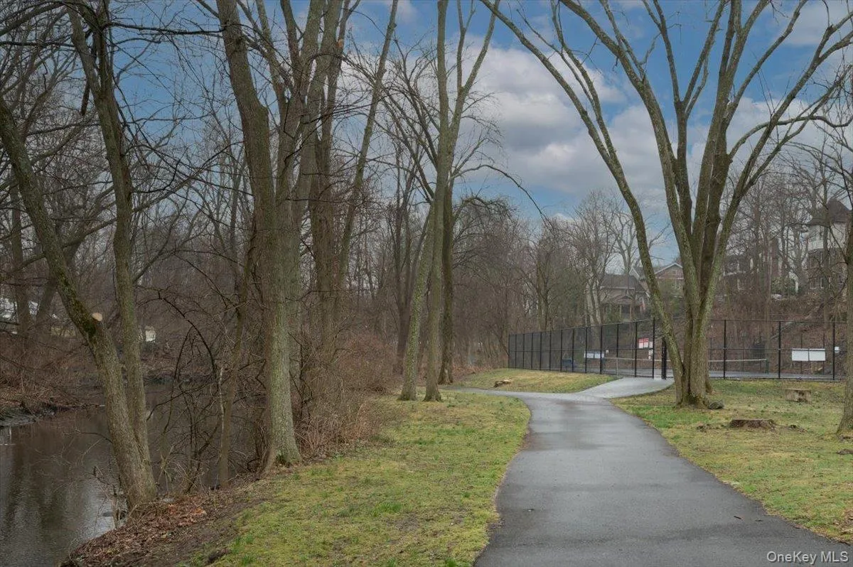 116 Soundview Avenue, Mamaroneck, NY, 4 Bedrooms Bedrooms, 6 Rooms Rooms,2 BathroomsBathrooms,Residential Lease,For Rent,Soundview,0,1031544 116 Soundview Avenue, Mamaroneck, NY, 4 Bedrooms Bedrooms, 6 Rooms Rooms,2 BathroomsBathrooms,Residential Lease,For Rent,Soundview,0,1031544