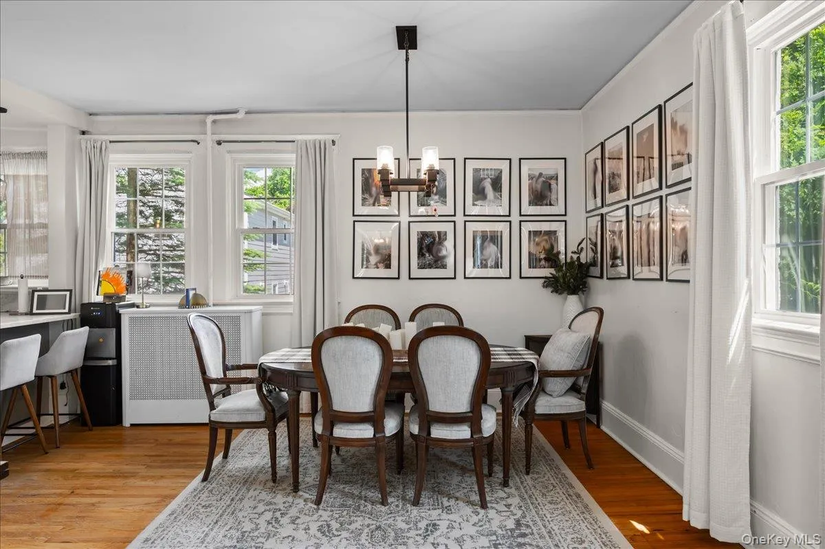 116 Soundview Avenue, Mamaroneck, NY, 4 Bedrooms Bedrooms, 6 Rooms Rooms,2 BathroomsBathrooms,Residential Lease,For Rent,Soundview,0,1031544 116 Soundview Avenue, Mamaroneck, NY, 4 Bedrooms Bedrooms, 6 Rooms Rooms,2 BathroomsBathrooms,Residential Lease,For Rent,Soundview,0,1031544