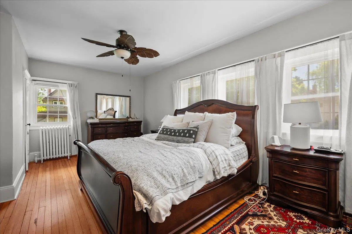 116 Soundview Avenue, Mamaroneck, NY, 4 Bedrooms Bedrooms, 6 Rooms Rooms,2 BathroomsBathrooms,Residential Lease,For Rent,Soundview,0,1031544 116 Soundview Avenue, Mamaroneck, NY, 4 Bedrooms Bedrooms, 6 Rooms Rooms,2 BathroomsBathrooms,Residential Lease,For Rent,Soundview,0,1031544