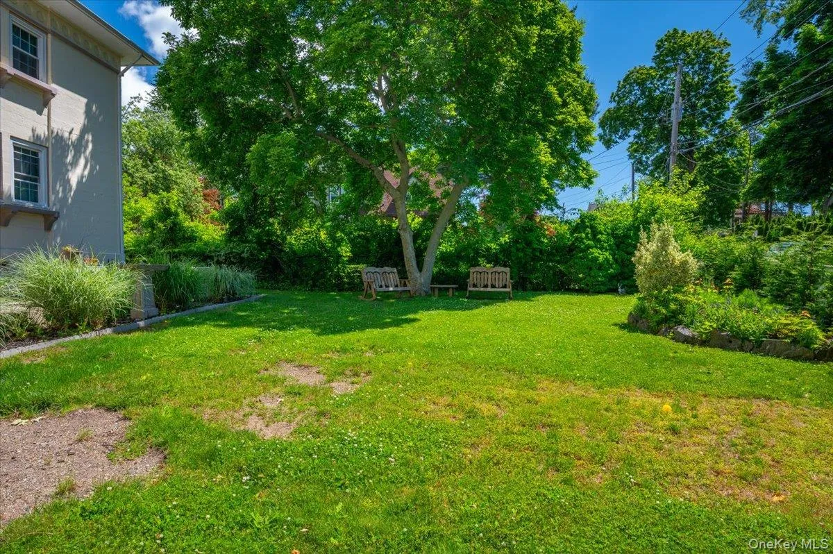 116 Soundview Avenue, Mamaroneck, NY, 4 Bedrooms Bedrooms, 6 Rooms Rooms,2 BathroomsBathrooms,Residential Lease,For Rent,Soundview,0,1031544 116 Soundview Avenue, Mamaroneck, NY, 4 Bedrooms Bedrooms, 6 Rooms Rooms,2 BathroomsBathrooms,Residential Lease,For Rent,Soundview,0,1031544