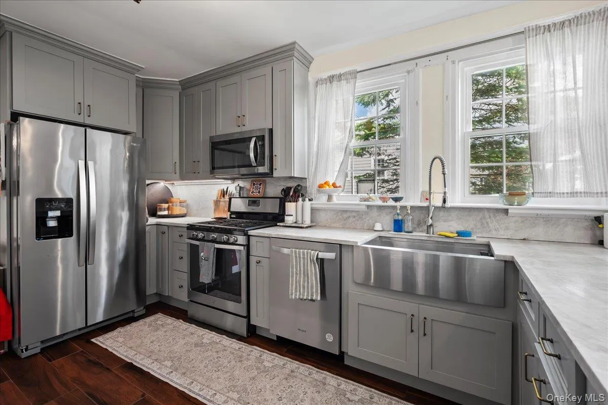 116 Soundview Avenue, Mamaroneck, NY, 4 Bedrooms Bedrooms, 6 Rooms Rooms,2 BathroomsBathrooms,Residential Lease,For Rent,Soundview,0,1031544 116 Soundview Avenue, Mamaroneck, NY, 4 Bedrooms Bedrooms, 6 Rooms Rooms,2 BathroomsBathrooms,Residential Lease,For Rent,Soundview,0,1031544
