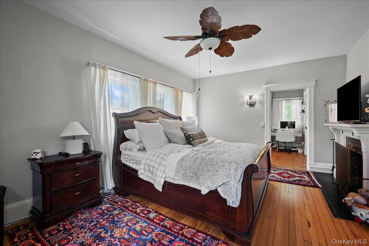 116 Soundview Avenue, Mamaroneck, NY, 4 Bedrooms Bedrooms, 6 Rooms Rooms,2 BathroomsBathrooms,Residential Lease,For Rent,Soundview,0,1031544 116 Soundview Avenue, Mamaroneck, NY, 4 Bedrooms Bedrooms, 6 Rooms Rooms,2 BathroomsBathrooms,Residential Lease,For Rent,Soundview,0,1031544