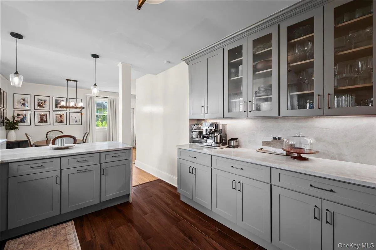 116 Soundview Avenue, Mamaroneck, NY, 4 Bedrooms Bedrooms, 6 Rooms Rooms,2 BathroomsBathrooms,Residential Lease,For Rent,Soundview,0,1031544 116 Soundview Avenue, Mamaroneck, NY, 4 Bedrooms Bedrooms, 6 Rooms Rooms,2 BathroomsBathrooms,Residential Lease,For Rent,Soundview,0,1031544