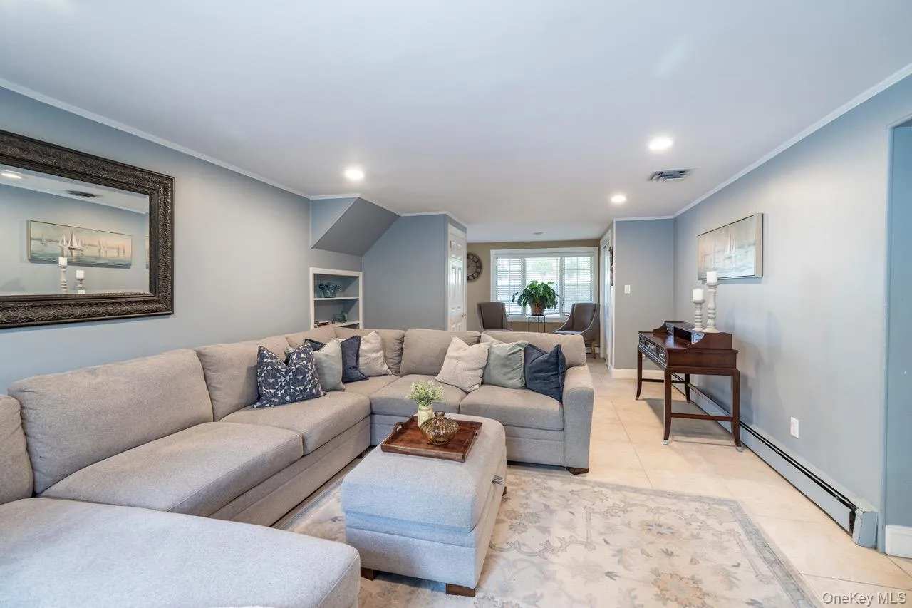 6 Huber Court, Hempstead, NY, 3 Bedrooms Bedrooms, 9 Rooms Rooms,2 BathroomsBathrooms,Residential,For Rent,Huber,0,1031548 6 Huber Court, Hempstead, NY, 3 Bedrooms Bedrooms, 9 Rooms Rooms,2 BathroomsBathrooms,Residential,For Rent,Huber,0,1031548