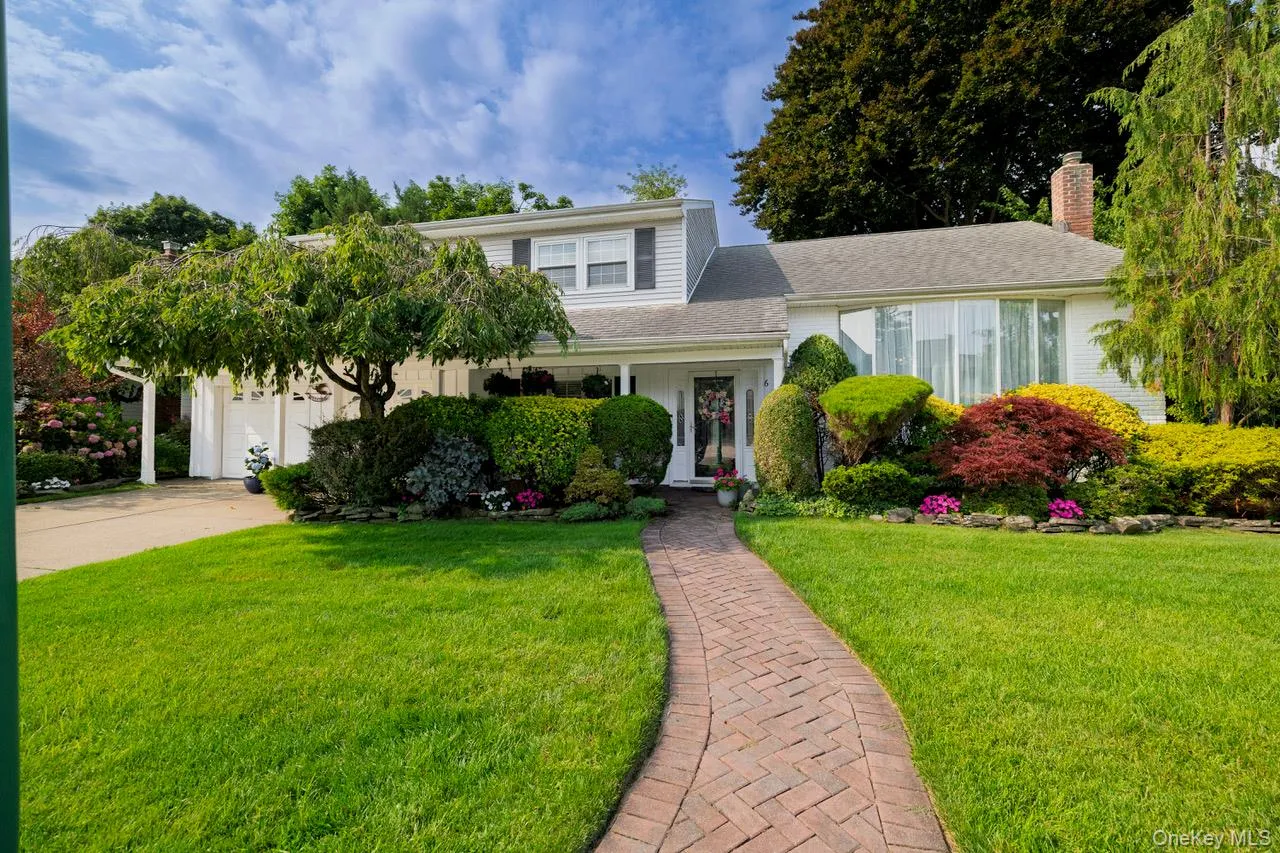 6 Huber Court, Hempstead, NY, 3 Bedrooms Bedrooms, 9 Rooms Rooms,2 BathroomsBathrooms,Residential,For Rent,Huber,0,1031548 6 Huber Court, Hempstead, NY, 3 Bedrooms Bedrooms, 9 Rooms Rooms,2 BathroomsBathrooms,Residential,For Rent,Huber,0,1031548