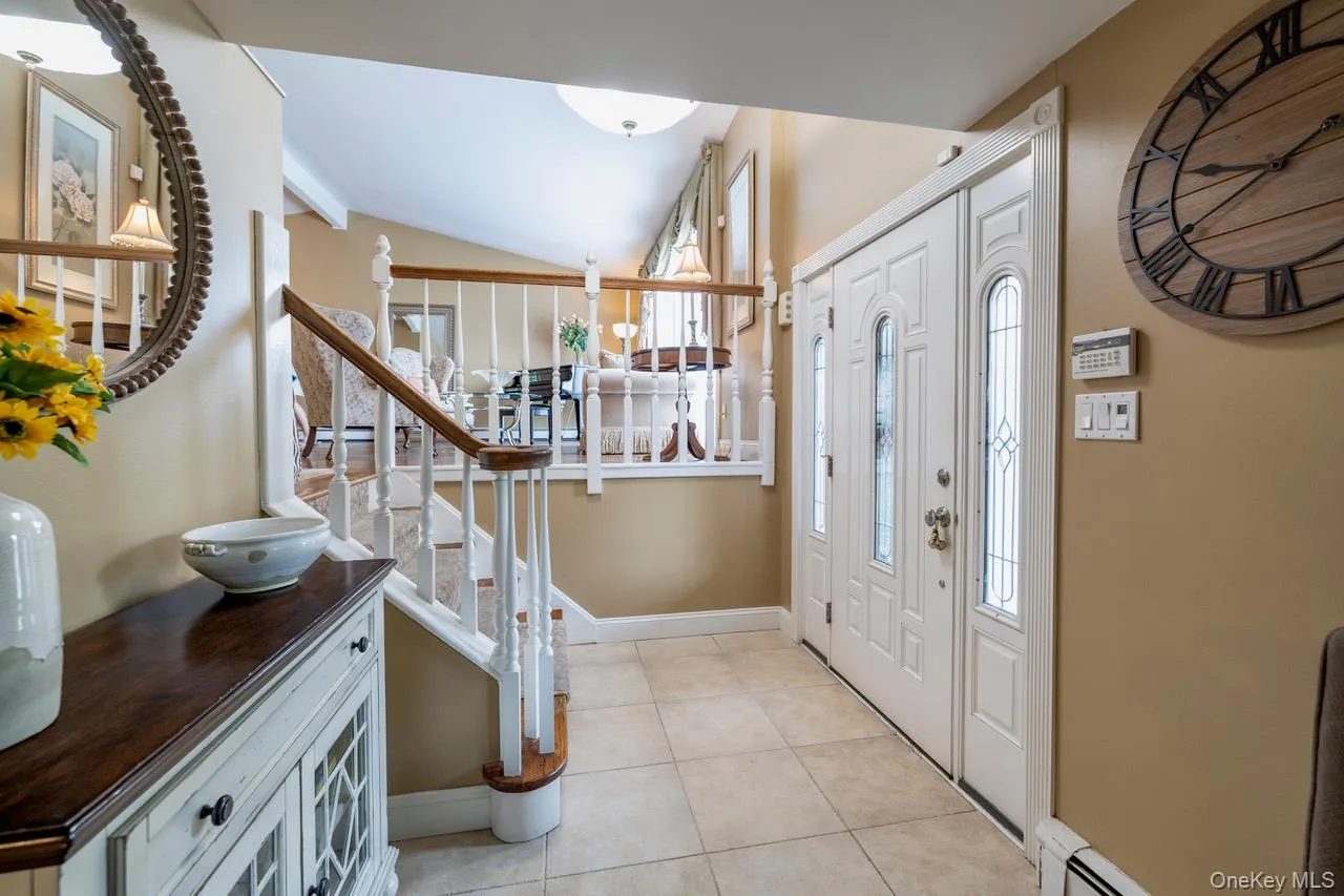 6 Huber Court, Hempstead, NY, 3 Bedrooms Bedrooms, 9 Rooms Rooms,2 BathroomsBathrooms,Residential,For Rent,Huber,0,1031548 6 Huber Court, Hempstead, NY, 3 Bedrooms Bedrooms, 9 Rooms Rooms,2 BathroomsBathrooms,Residential,For Rent,Huber,0,1031548