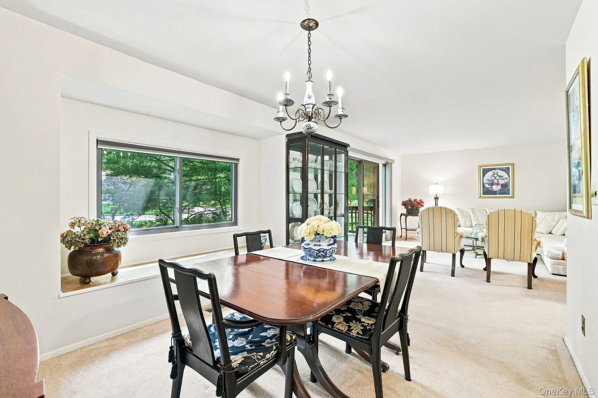 Bright open floor plan dining/living area Bright open floor plan dining/living area