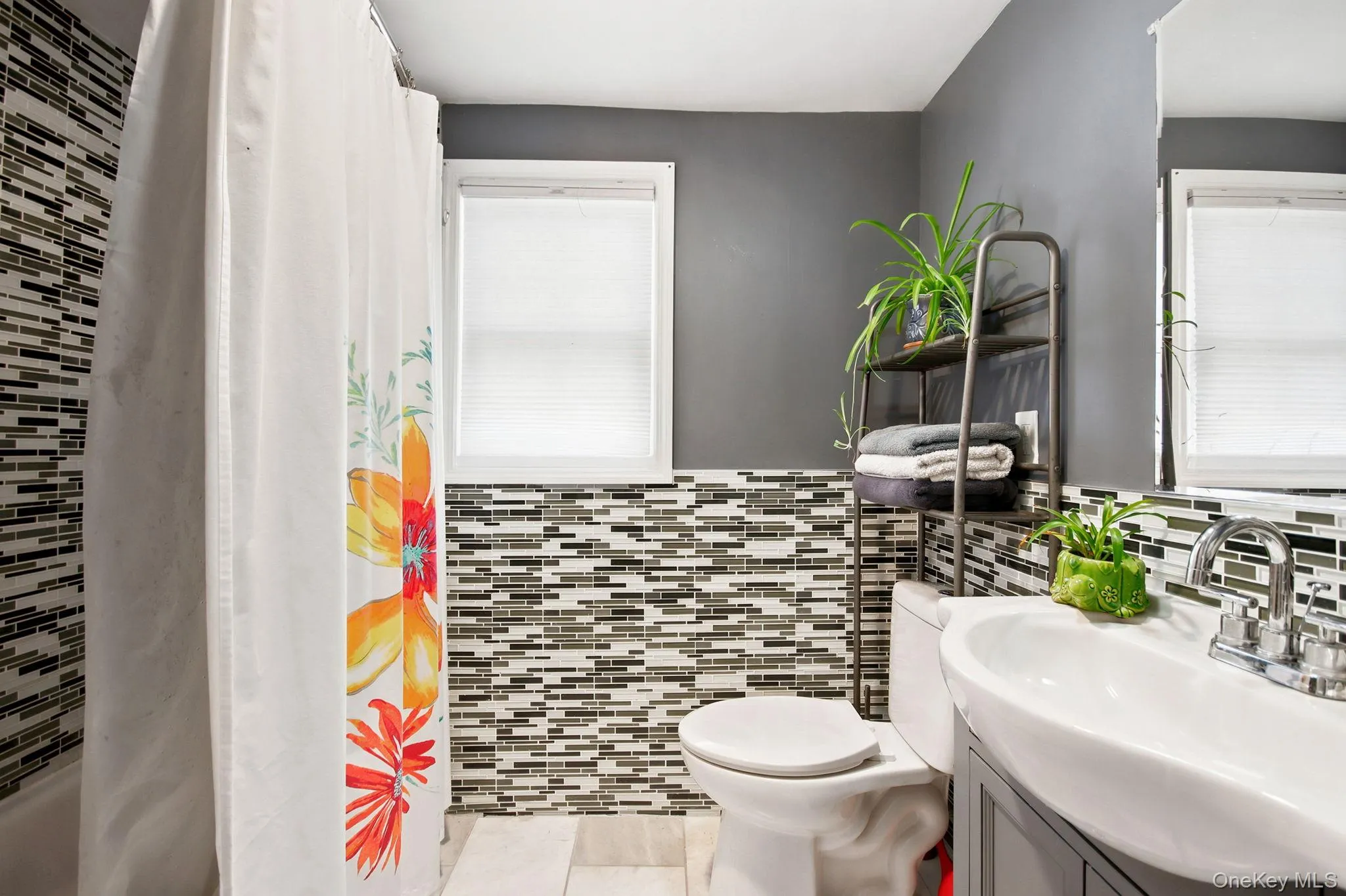 71 Kent Street, Beacon, NY, 3 Bedrooms Bedrooms, 6 Rooms Rooms,1 BathroomBathrooms,Residential,For Rent,Kent,0,1031553 71 Kent Street, Beacon, NY, 3 Bedrooms Bedrooms, 6 Rooms Rooms,1 BathroomBathrooms,Residential,For Rent,Kent,0,1031553