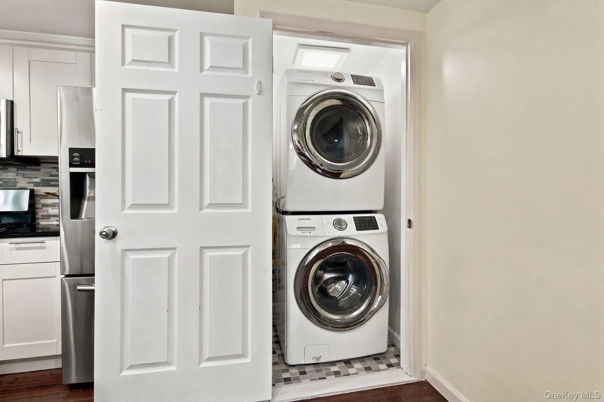 71 Kent Street, Beacon, NY, 3 Bedrooms Bedrooms, 6 Rooms Rooms,1 BathroomBathrooms,Residential,For Rent,Kent,0,1031553 71 Kent Street, Beacon, NY, 3 Bedrooms Bedrooms, 6 Rooms Rooms,1 BathroomBathrooms,Residential,For Rent,Kent,0,1031553