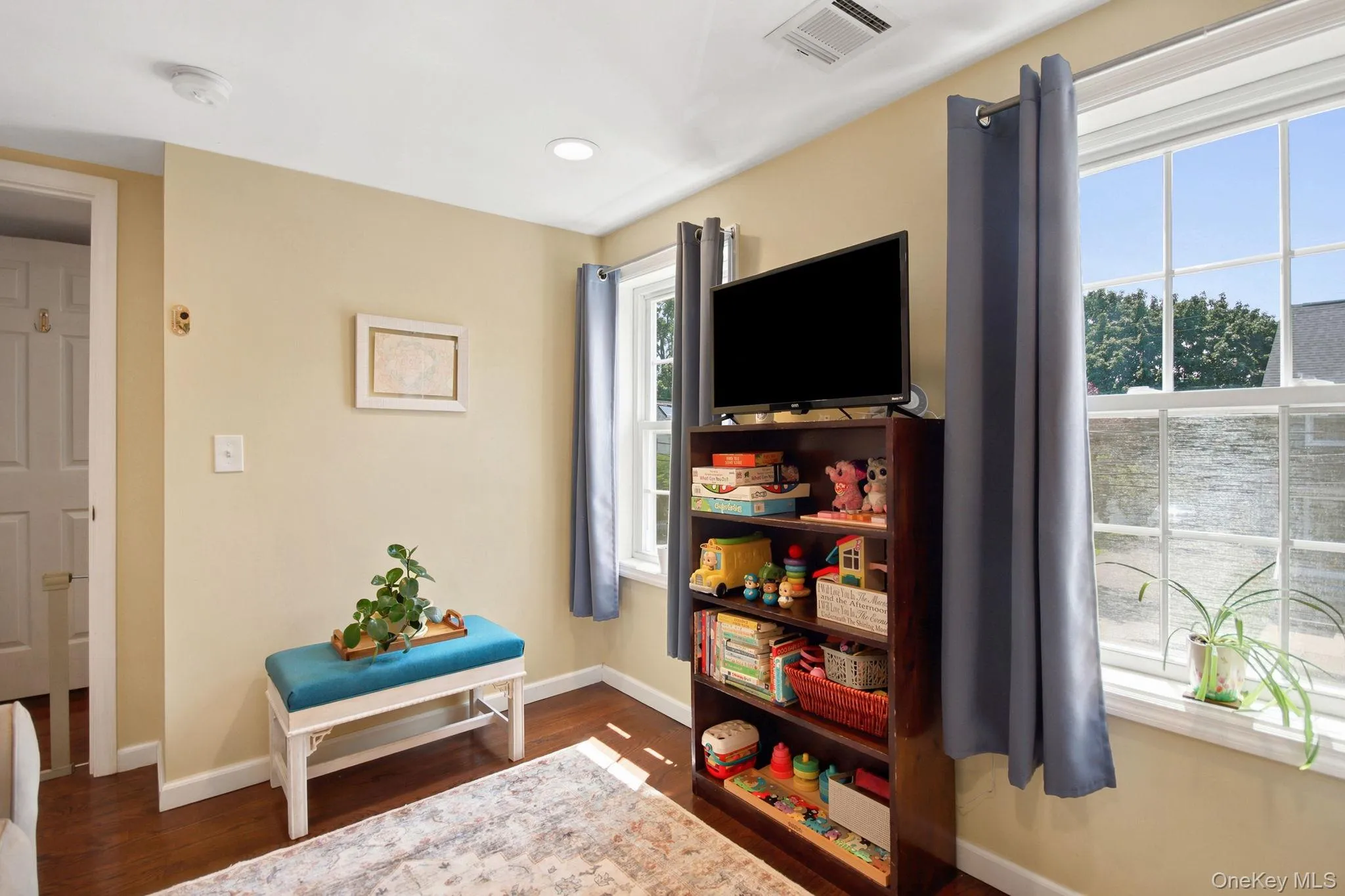 71 Kent Street, Beacon, NY, 3 Bedrooms Bedrooms, 6 Rooms Rooms,1 BathroomBathrooms,Residential,For Rent,Kent,0,1031553 71 Kent Street, Beacon, NY, 3 Bedrooms Bedrooms, 6 Rooms Rooms,1 BathroomBathrooms,Residential,For Rent,Kent,0,1031553