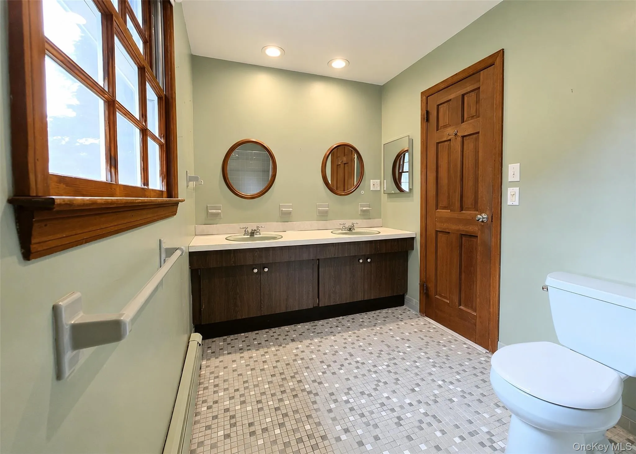 16 Woodhull Road, Brookhaven, NY, 4 Bedrooms Bedrooms, 8 Rooms Rooms,2 BathroomsBathrooms,Residential,For Rent,Woodhull,0,1031554 16 Woodhull Road, Brookhaven, NY, 4 Bedrooms Bedrooms, 8 Rooms Rooms,2 BathroomsBathrooms,Residential,For Rent,Woodhull,0,1031554