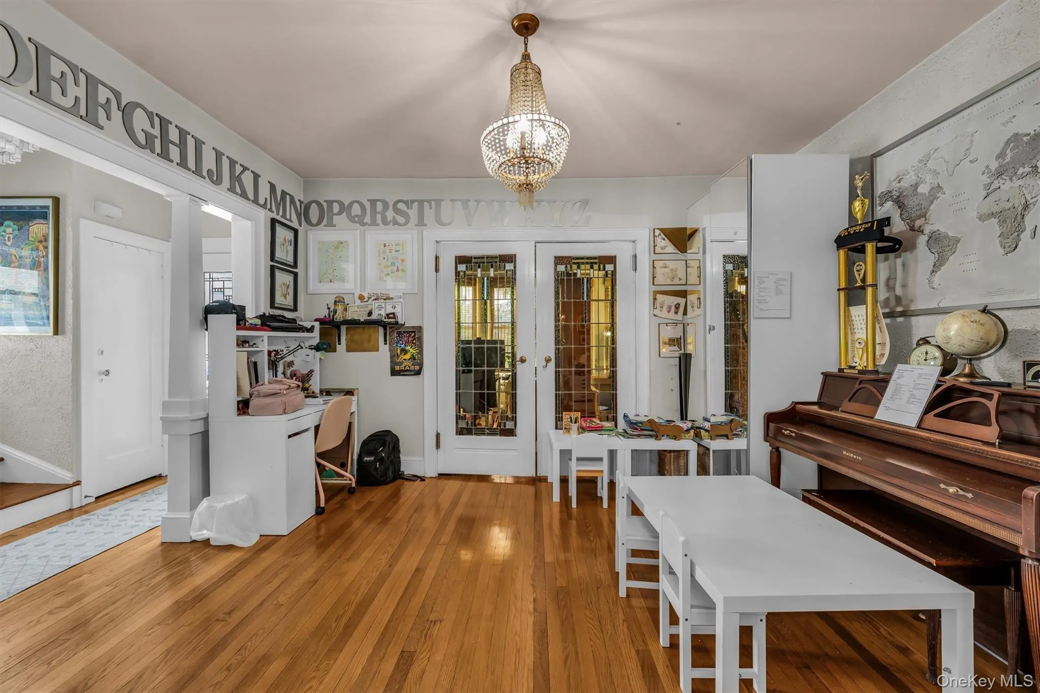 30 West Street, Oyster Bay, NY, 5 Bedrooms Bedrooms, 10 Rooms Rooms,2 BathroomsBathrooms,Residential,For Rent,West,0,1031555 30 West Street, Oyster Bay, NY, 5 Bedrooms Bedrooms, 10 Rooms Rooms,2 BathroomsBathrooms,Residential,For Rent,West,0,1031555