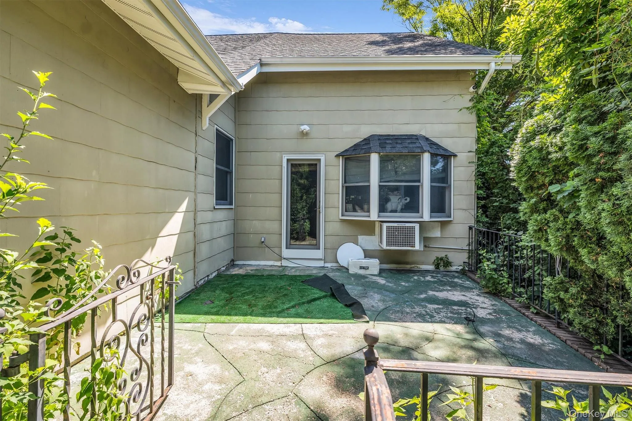 30 West Street, Oyster Bay, NY, 5 Bedrooms Bedrooms, 10 Rooms Rooms,2 BathroomsBathrooms,Residential,For Rent,West,0,1031555 30 West Street, Oyster Bay, NY, 5 Bedrooms Bedrooms, 10 Rooms Rooms,2 BathroomsBathrooms,Residential,For Rent,West,0,1031555