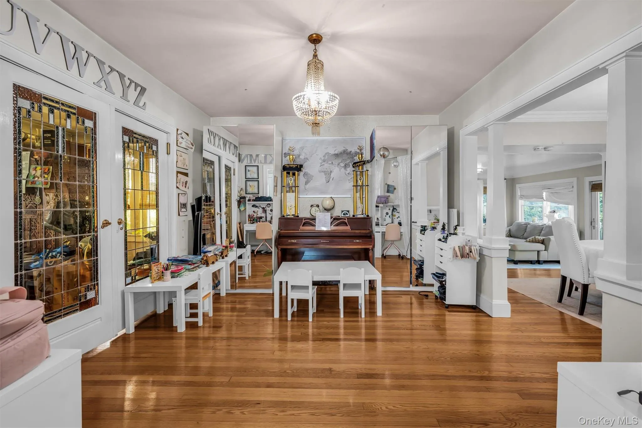 30 West Street, Oyster Bay, NY, 5 Bedrooms Bedrooms, 10 Rooms Rooms,2 BathroomsBathrooms,Residential,For Rent,West,0,1031555 30 West Street, Oyster Bay, NY, 5 Bedrooms Bedrooms, 10 Rooms Rooms,2 BathroomsBathrooms,Residential,For Rent,West,0,1031555
