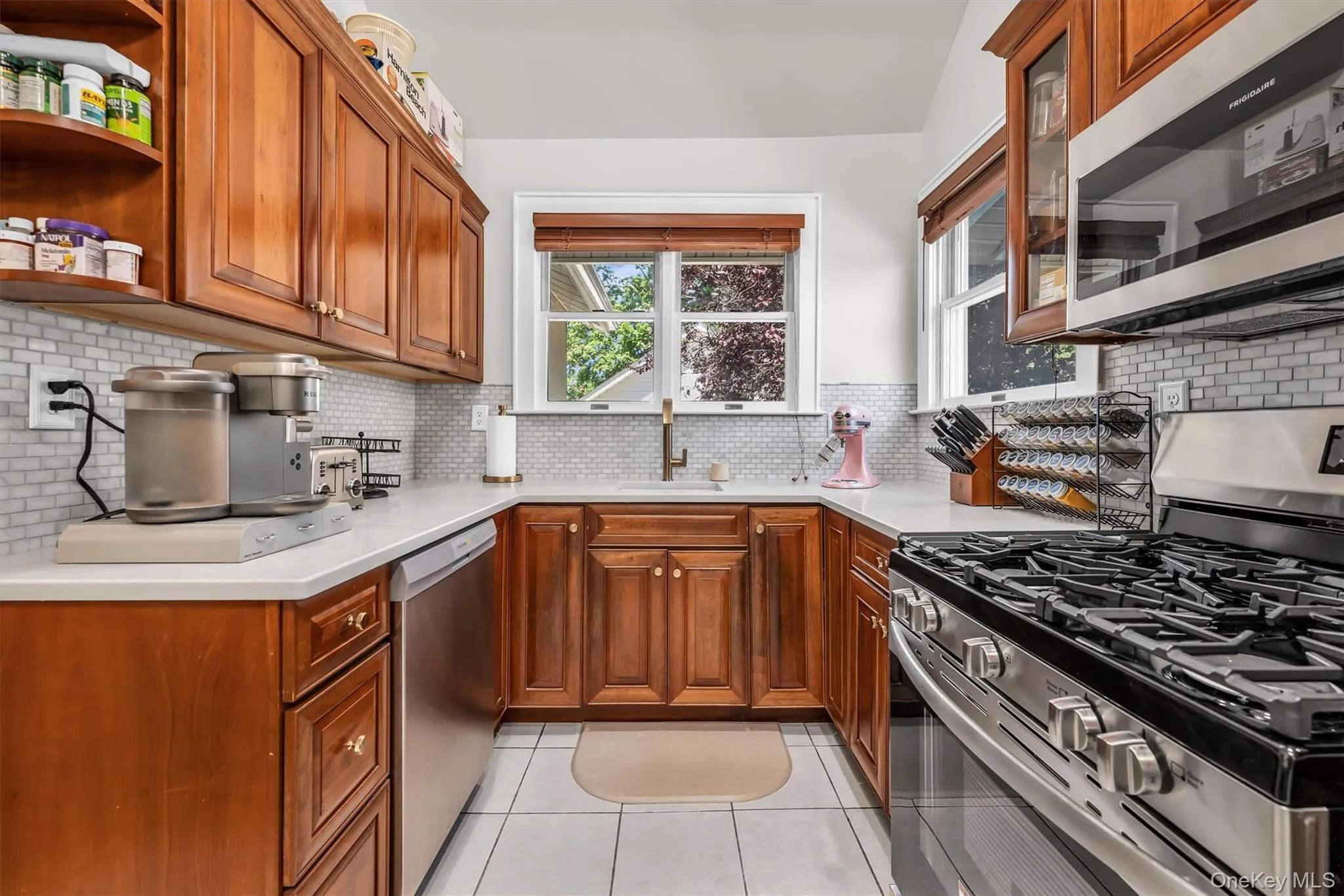 30 West Street, Oyster Bay, NY, 5 Bedrooms Bedrooms, 10 Rooms Rooms,2 BathroomsBathrooms,Residential,For Rent,West,0,1031555 30 West Street, Oyster Bay, NY, 5 Bedrooms Bedrooms, 10 Rooms Rooms,2 BathroomsBathrooms,Residential,For Rent,West,0,1031555