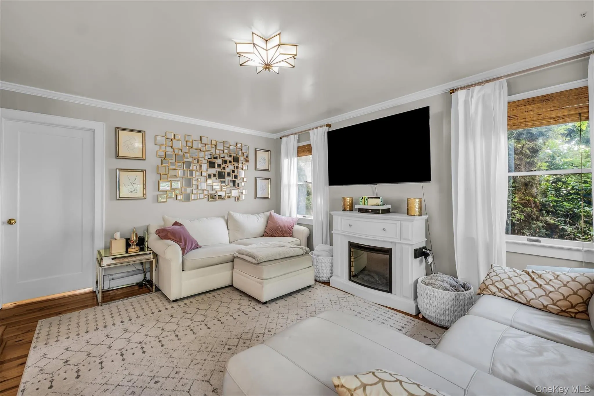 30 West Street, Oyster Bay, NY, 5 Bedrooms Bedrooms, 10 Rooms Rooms,2 BathroomsBathrooms,Residential,For Rent,West,0,1031555 30 West Street, Oyster Bay, NY, 5 Bedrooms Bedrooms, 10 Rooms Rooms,2 BathroomsBathrooms,Residential,For Rent,West,0,1031555