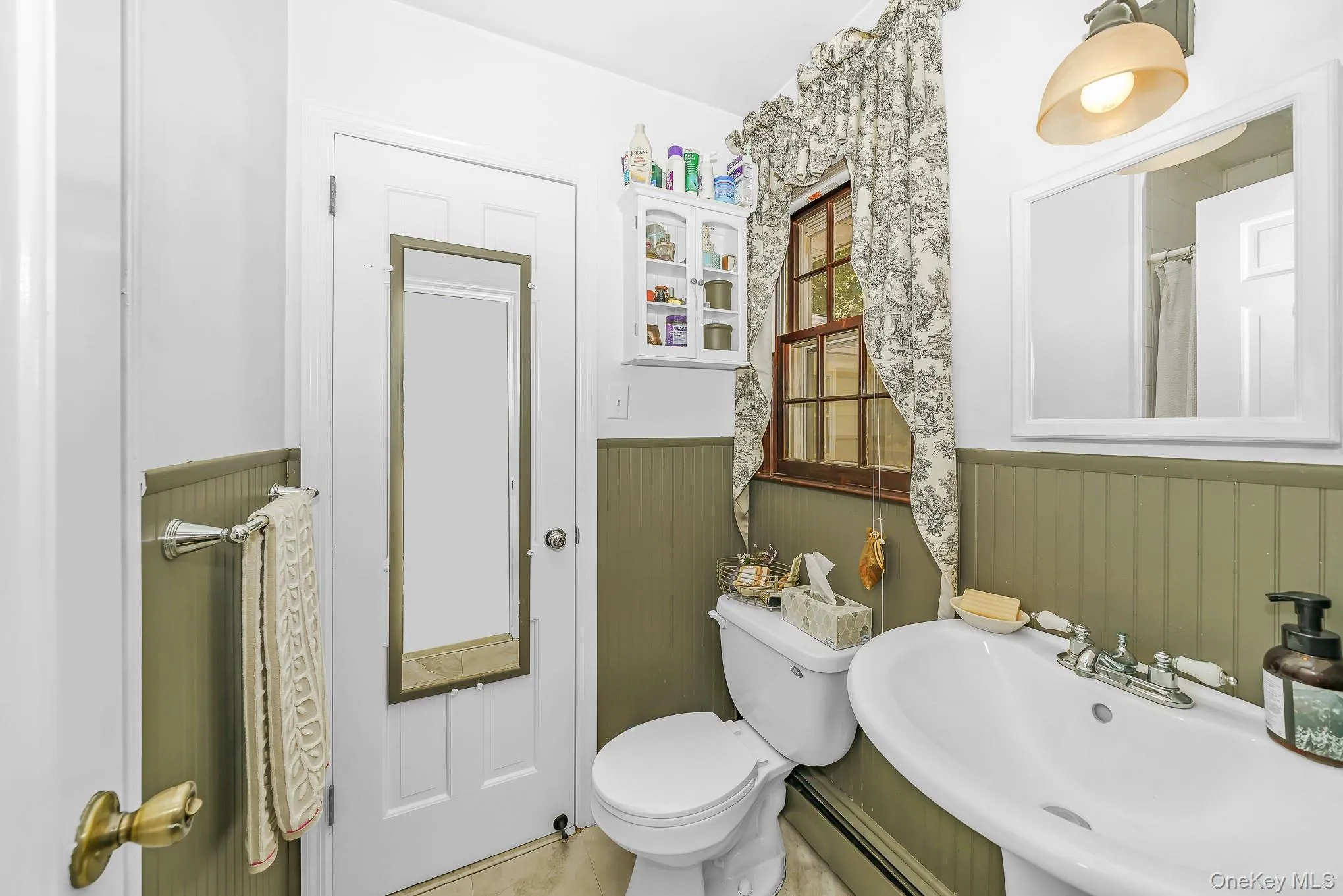 16 Landing Meadow Road, Smithtown, NY, 3 Bedrooms Bedrooms, 8 Rooms Rooms,2 BathroomsBathrooms,Residential,For Rent,Landing Meadow,0,1031558 16 Landing Meadow Road, Smithtown, NY, 3 Bedrooms Bedrooms, 8 Rooms Rooms,2 BathroomsBathrooms,Residential,For Rent,Landing Meadow,0,1031558