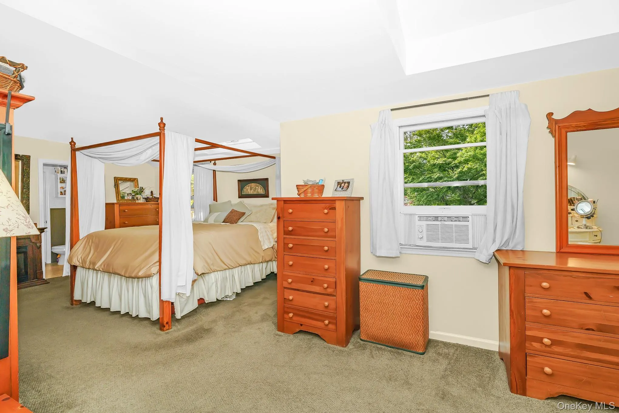 16 Landing Meadow Road, Smithtown, NY, 3 Bedrooms Bedrooms, 8 Rooms Rooms,2 BathroomsBathrooms,Residential,For Rent,Landing Meadow,0,1031558 16 Landing Meadow Road, Smithtown, NY, 3 Bedrooms Bedrooms, 8 Rooms Rooms,2 BathroomsBathrooms,Residential,For Rent,Landing Meadow,0,1031558