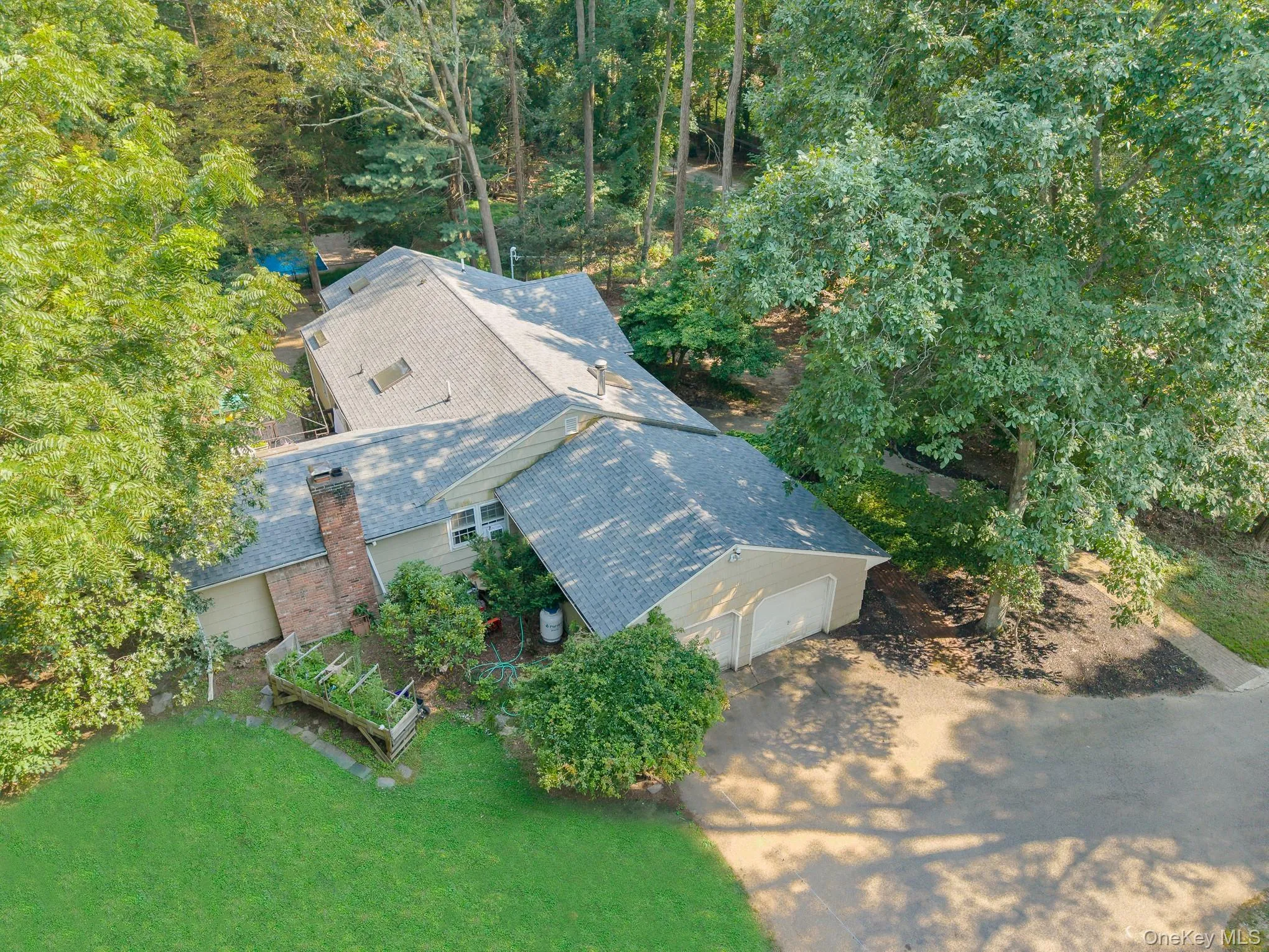 16 Landing Meadow Road, Smithtown, NY, 3 Bedrooms Bedrooms, 8 Rooms Rooms,2 BathroomsBathrooms,Residential,For Rent,Landing Meadow,0,1031558 16 Landing Meadow Road, Smithtown, NY, 3 Bedrooms Bedrooms, 8 Rooms Rooms,2 BathroomsBathrooms,Residential,For Rent,Landing Meadow,0,1031558