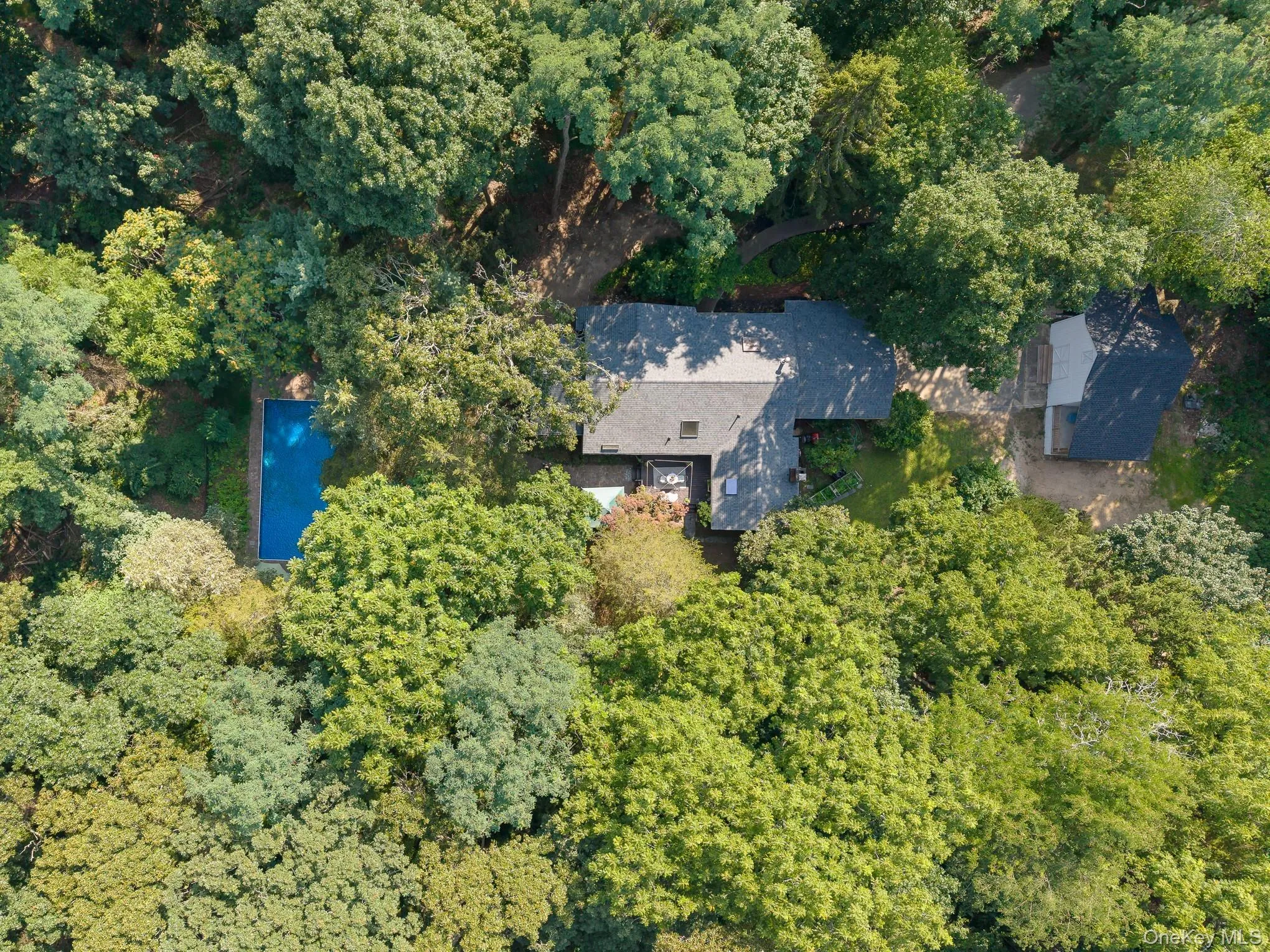 16 Landing Meadow Road, Smithtown, NY, 3 Bedrooms Bedrooms, 8 Rooms Rooms,2 BathroomsBathrooms,Residential,For Rent,Landing Meadow,0,1031558 16 Landing Meadow Road, Smithtown, NY, 3 Bedrooms Bedrooms, 8 Rooms Rooms,2 BathroomsBathrooms,Residential,For Rent,Landing Meadow,0,1031558