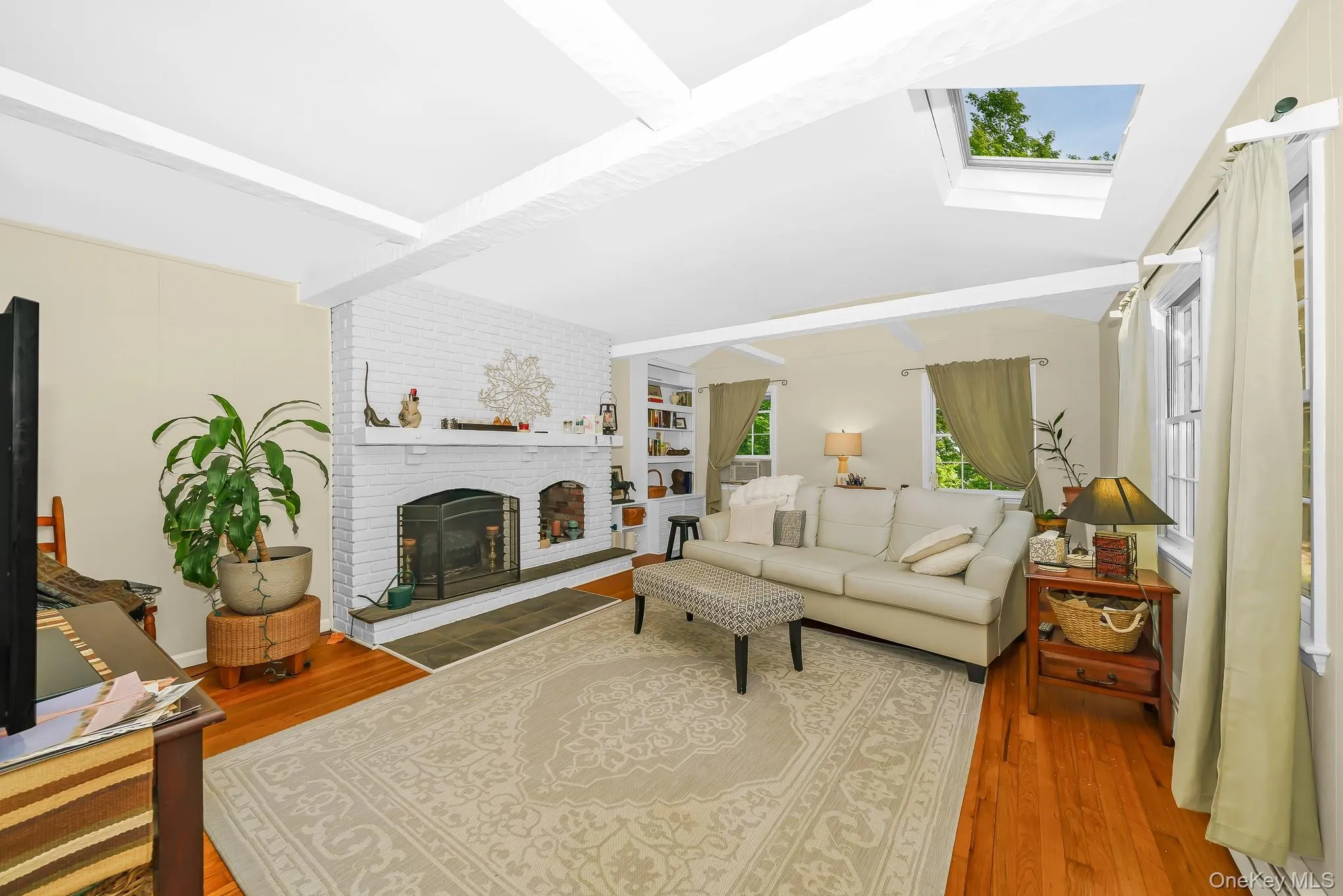 16 Landing Meadow Road, Smithtown, NY, 3 Bedrooms Bedrooms, 8 Rooms Rooms,2 BathroomsBathrooms,Residential,For Rent,Landing Meadow,0,1031558 16 Landing Meadow Road, Smithtown, NY, 3 Bedrooms Bedrooms, 8 Rooms Rooms,2 BathroomsBathrooms,Residential,For Rent,Landing Meadow,0,1031558