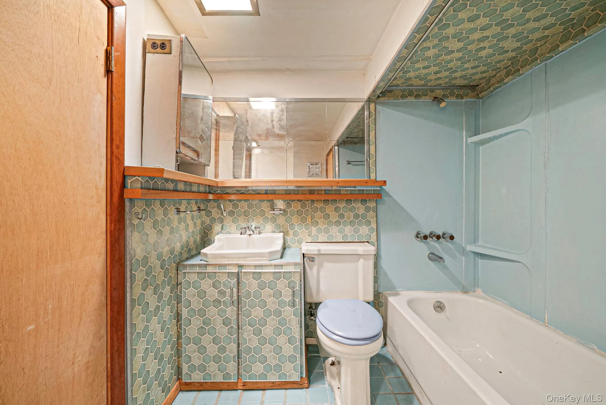 177 10th Street, Oyster Bay, NY, 3 Bedrooms Bedrooms, 6 Rooms Rooms,2 BathroomsBathrooms,Residential,For Rent,10th,0,1031563 177 10th Street, Oyster Bay, NY, 3 Bedrooms Bedrooms, 6 Rooms Rooms,2 BathroomsBathrooms,Residential,For Rent,10th,0,1031563
