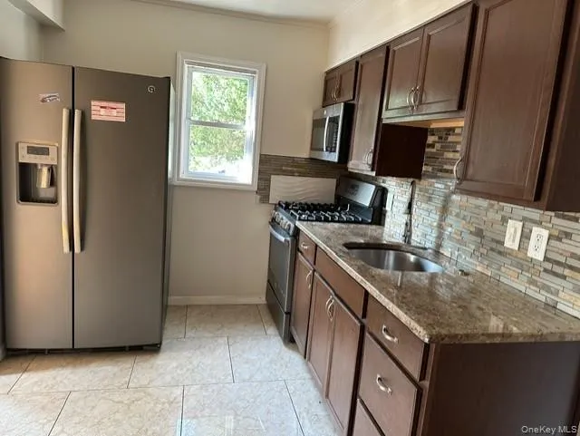410 Herricks Road, North Hempstead, NY, 3 Bedrooms Bedrooms, 7 Rooms Rooms,2 BathroomsBathrooms,Residential Lease,For Rent,Herricks,0,1031567 410 Herricks Road, North Hempstead, NY, 3 Bedrooms Bedrooms, 7 Rooms Rooms,2 BathroomsBathrooms,Residential Lease,For Rent,Herricks,0,1031567