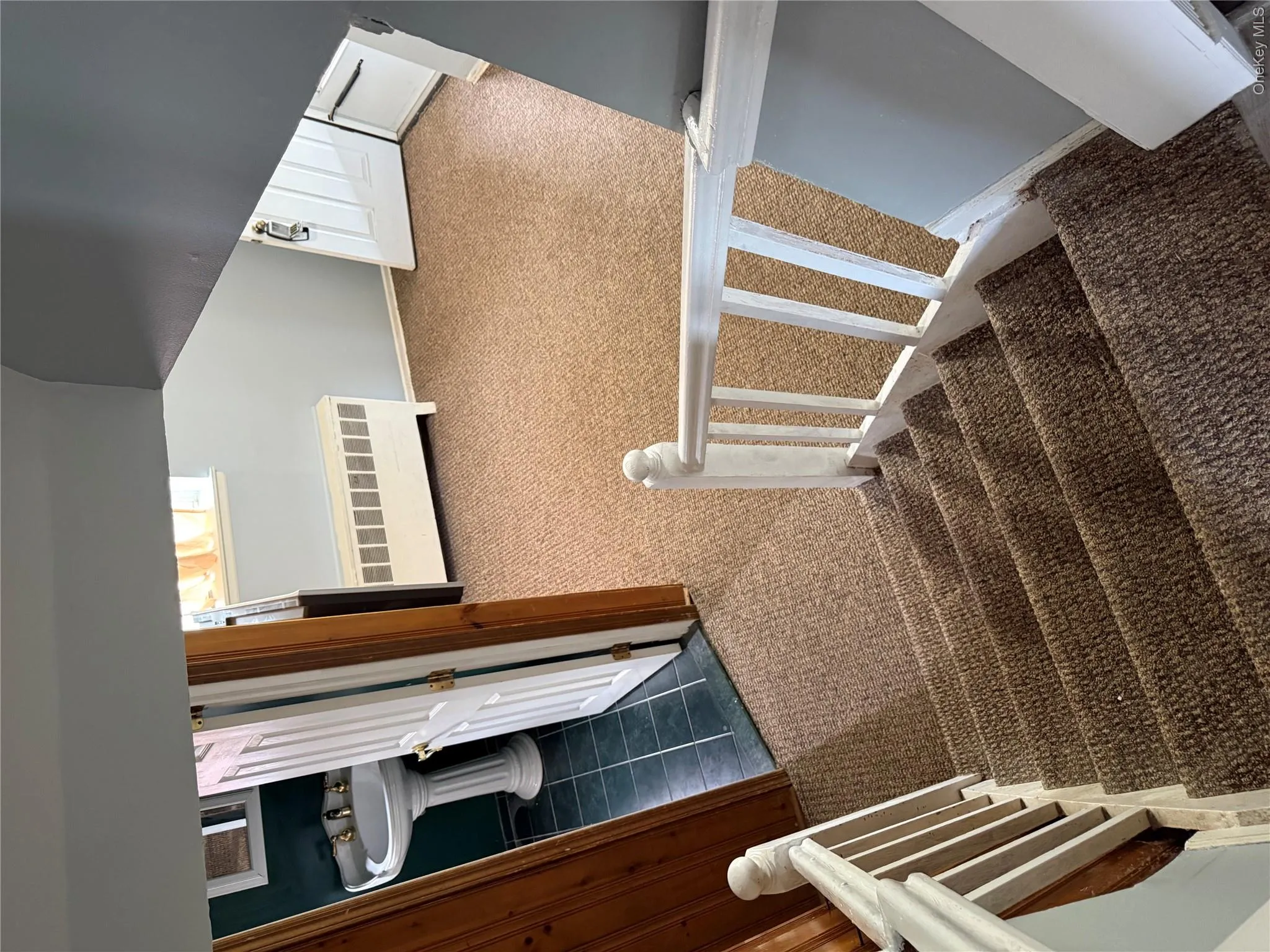 6 Gateway Street, Oyster Bay, NY, 3 Bedrooms Bedrooms, 8 Rooms Rooms,2 BathroomsBathrooms,Residential Lease,For Rent,Gateway,0,1031568 6 Gateway Street, Oyster Bay, NY, 3 Bedrooms Bedrooms, 8 Rooms Rooms,2 BathroomsBathrooms,Residential Lease,For Rent,Gateway,0,1031568