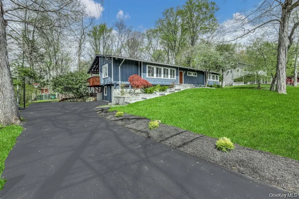 13 Gladwyne Court, Ramapo, NY, 6 Bedrooms Bedrooms, 11 Rooms Rooms,3 BathroomsBathrooms,Residential,For Rent,Gladwyne,0,1031569 13 Gladwyne Court, Ramapo, NY, 6 Bedrooms Bedrooms, 11 Rooms Rooms,3 BathroomsBathrooms,Residential,For Rent,Gladwyne,0,1031569