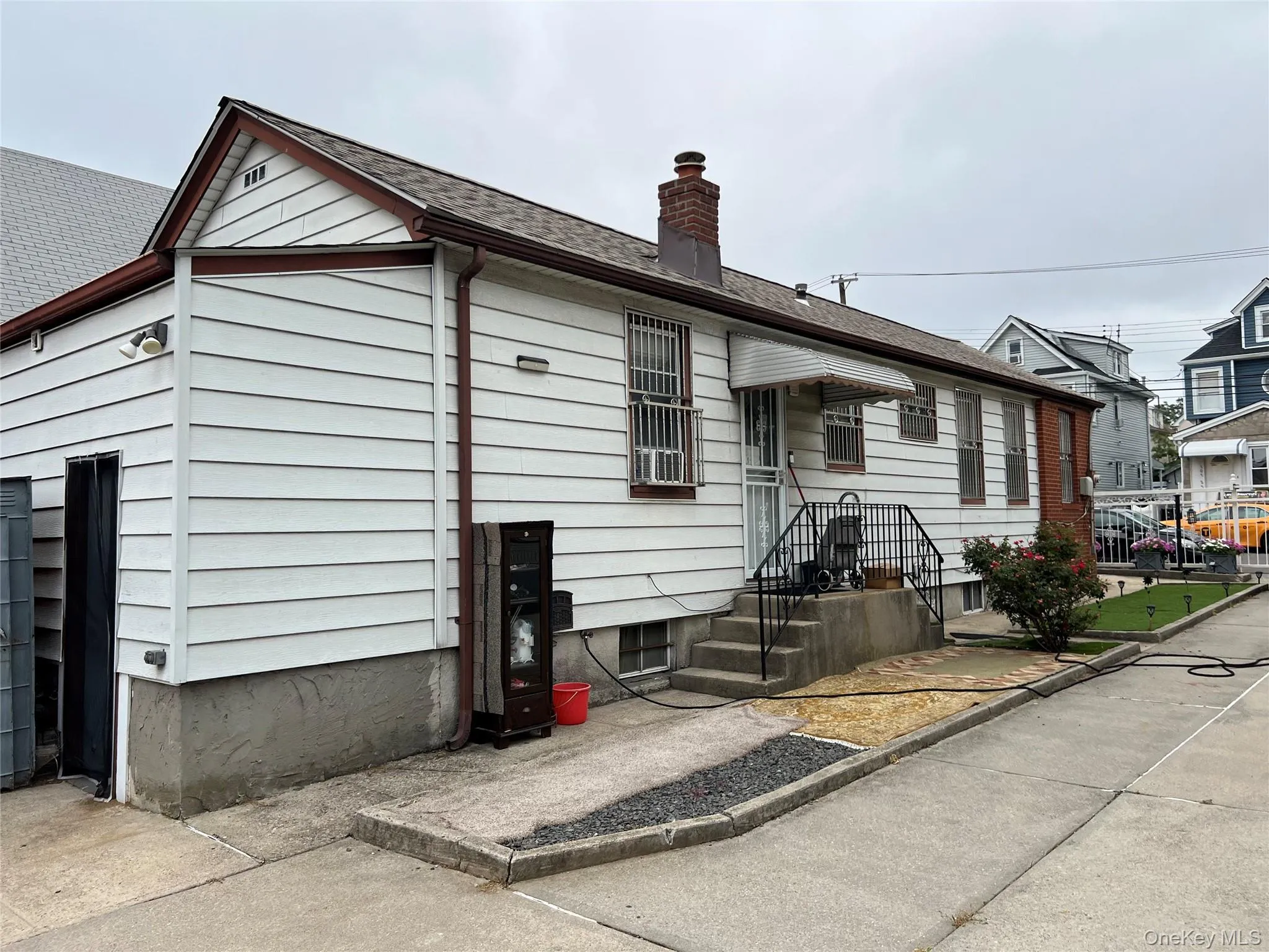 10724 142nd Street, New York, NY, 3 Bedrooms Bedrooms, 6 Rooms Rooms,1 BathroomBathrooms,Residential,For Rent,142nd,0,1031574 10724 142nd Street, New York, NY, 3 Bedrooms Bedrooms, 6 Rooms Rooms,1 BathroomBathrooms,Residential,For Rent,142nd,0,1031574