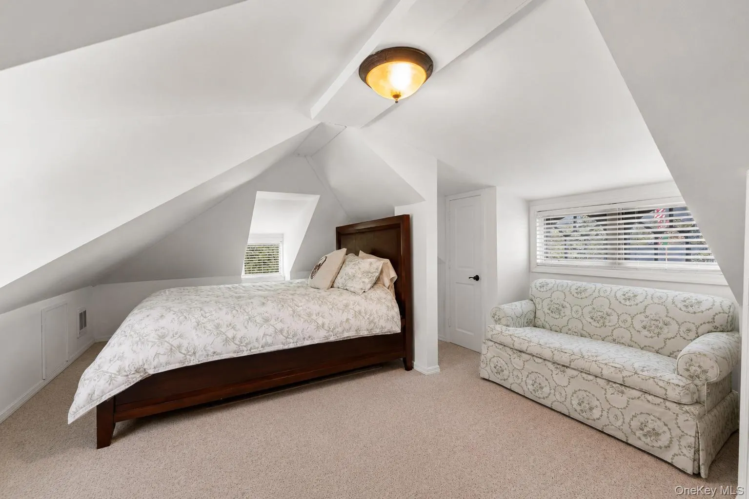 767 Montauk Highway, Southampton, NY, 8 Bedrooms Bedrooms, 14 Rooms Rooms,6 BathroomsBathrooms,Residential,For Rent,Montauk,0,1031579 767 Montauk Highway, Southampton, NY, 8 Bedrooms Bedrooms, 14 Rooms Rooms,6 BathroomsBathrooms,Residential,For Rent,Montauk,0,1031579