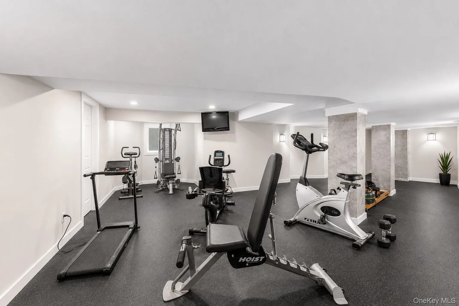 767 Montauk Highway, Southampton, NY, 8 Bedrooms Bedrooms, 14 Rooms Rooms,6 BathroomsBathrooms,Residential,For Rent,Montauk,0,1031579 767 Montauk Highway, Southampton, NY, 8 Bedrooms Bedrooms, 14 Rooms Rooms,6 BathroomsBathrooms,Residential,For Rent,Montauk,0,1031579