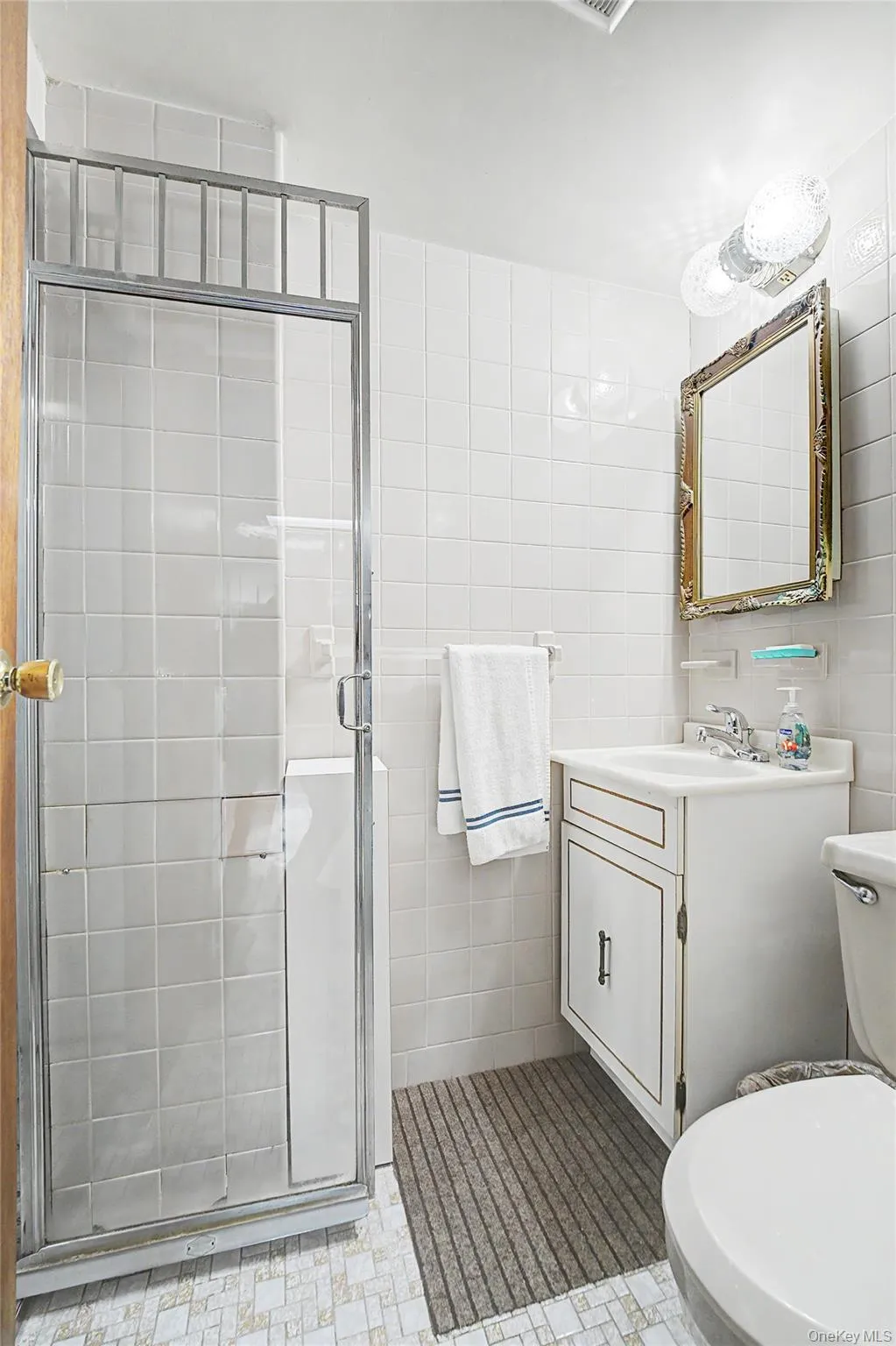 5904 146th Street, New York, NY, 3 Bedrooms Bedrooms, 10 Rooms Rooms,2 BathroomsBathrooms,Residential,For Rent,146th,0,1031581 5904 146th Street, New York, NY, 3 Bedrooms Bedrooms, 10 Rooms Rooms,2 BathroomsBathrooms,Residential,For Rent,146th,0,1031581
