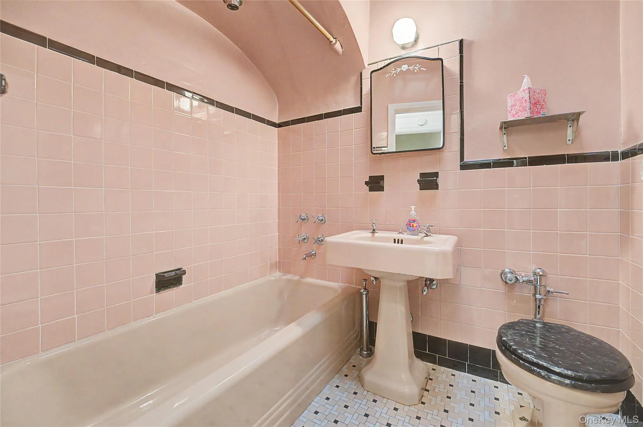 5904 146th Street, New York, NY, 3 Bedrooms Bedrooms, 10 Rooms Rooms,2 BathroomsBathrooms,Residential,For Rent,146th,0,1031581 5904 146th Street, New York, NY, 3 Bedrooms Bedrooms, 10 Rooms Rooms,2 BathroomsBathrooms,Residential,For Rent,146th,0,1031581