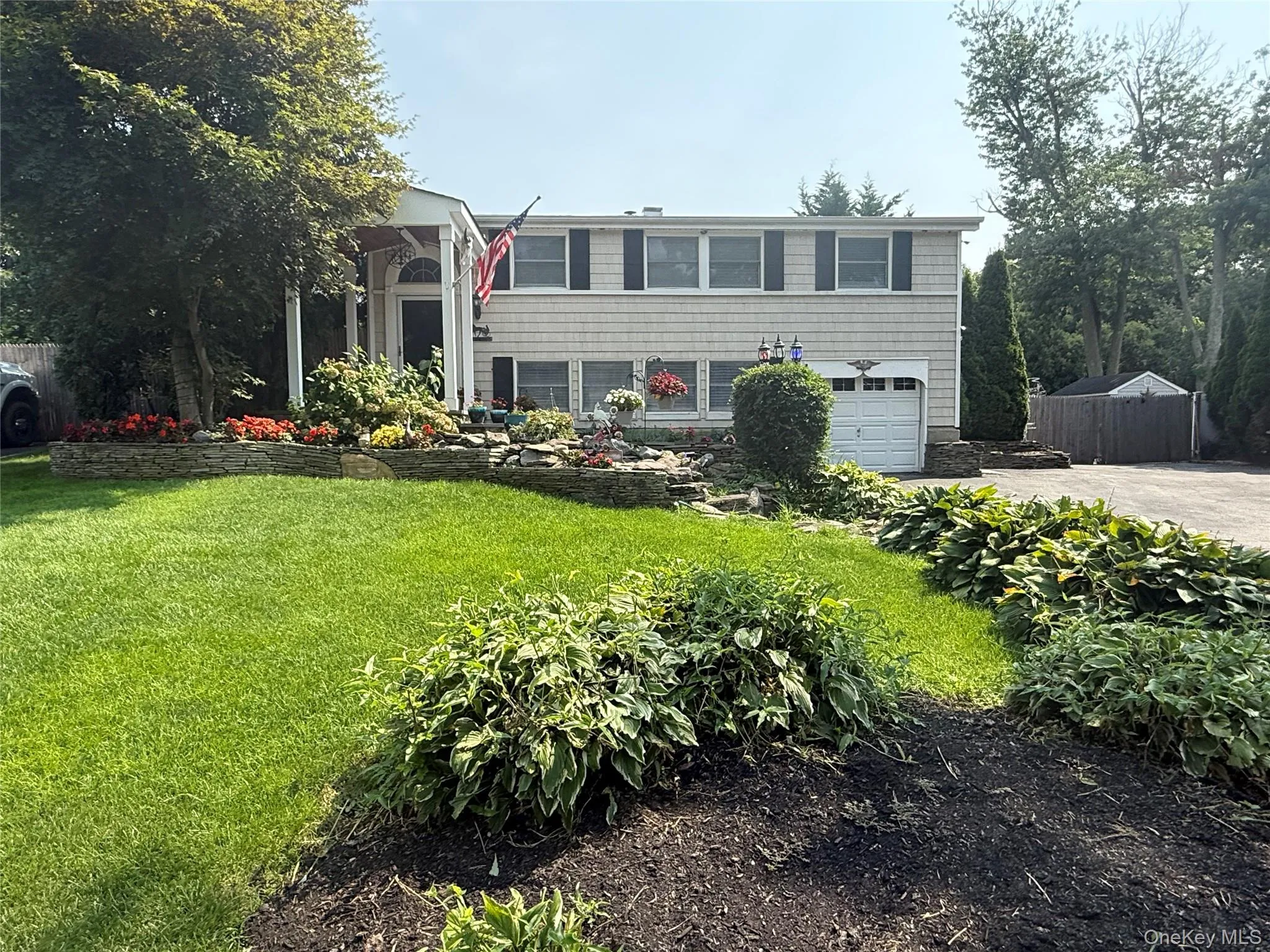 14 Fairway Drive, Brookhaven, NY, 4 Bedrooms Bedrooms, 7 Rooms Rooms,1 BathroomBathrooms,Residential,For Rent,Fairway,0,1031586 14 Fairway Drive, Brookhaven, NY, 4 Bedrooms Bedrooms, 7 Rooms Rooms,1 BathroomBathrooms,Residential,For Rent,Fairway,0,1031586