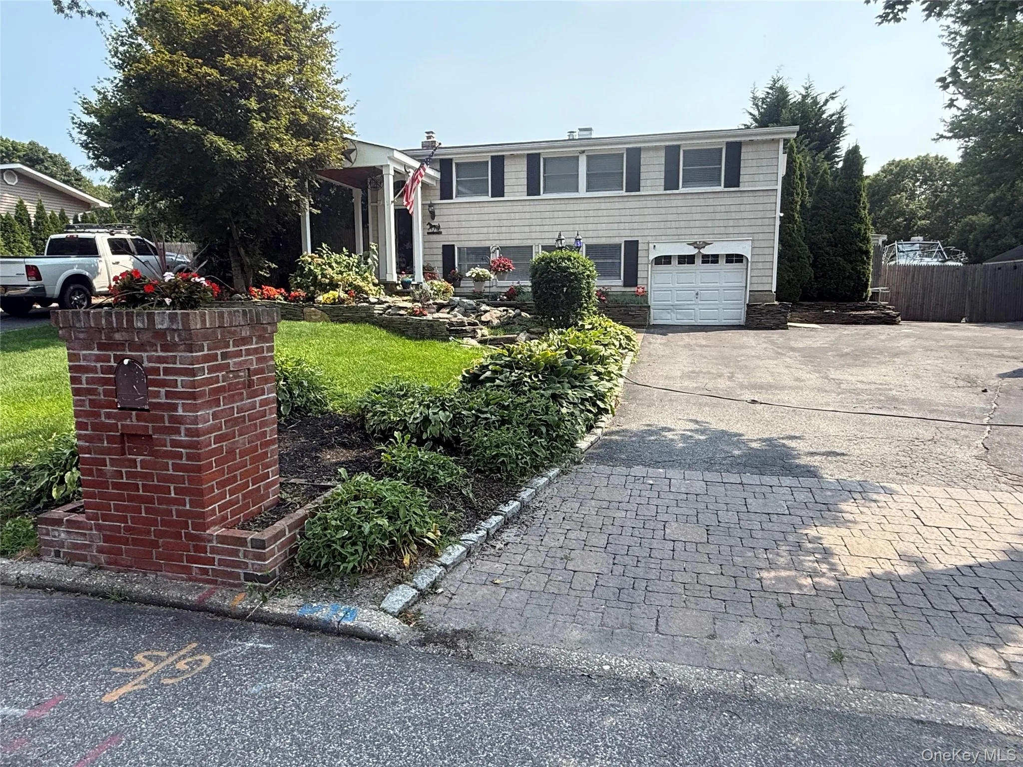 14 Fairway Drive, Brookhaven, NY, 4 Bedrooms Bedrooms, 7 Rooms Rooms,1 BathroomBathrooms,Residential,For Rent,Fairway,0,1031586 14 Fairway Drive, Brookhaven, NY, 4 Bedrooms Bedrooms, 7 Rooms Rooms,1 BathroomBathrooms,Residential,For Rent,Fairway,0,1031586