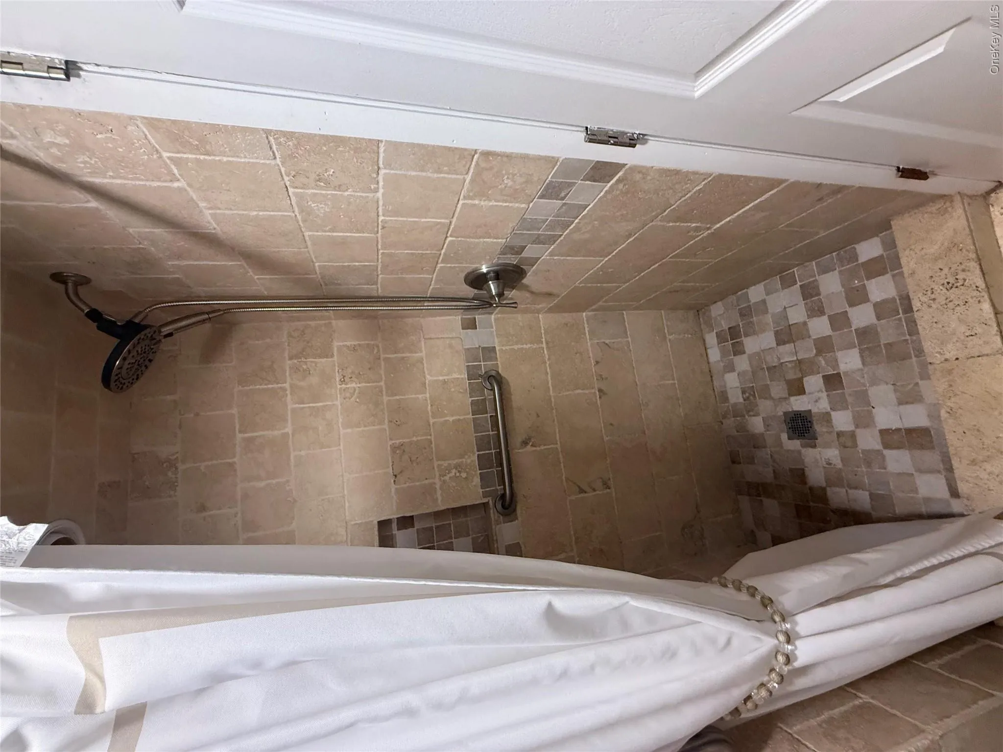 14 Fairway Drive, Brookhaven, NY, 4 Bedrooms Bedrooms, 7 Rooms Rooms,1 BathroomBathrooms,Residential,For Rent,Fairway,0,1031586 14 Fairway Drive, Brookhaven, NY, 4 Bedrooms Bedrooms, 7 Rooms Rooms,1 BathroomBathrooms,Residential,For Rent,Fairway,0,1031586