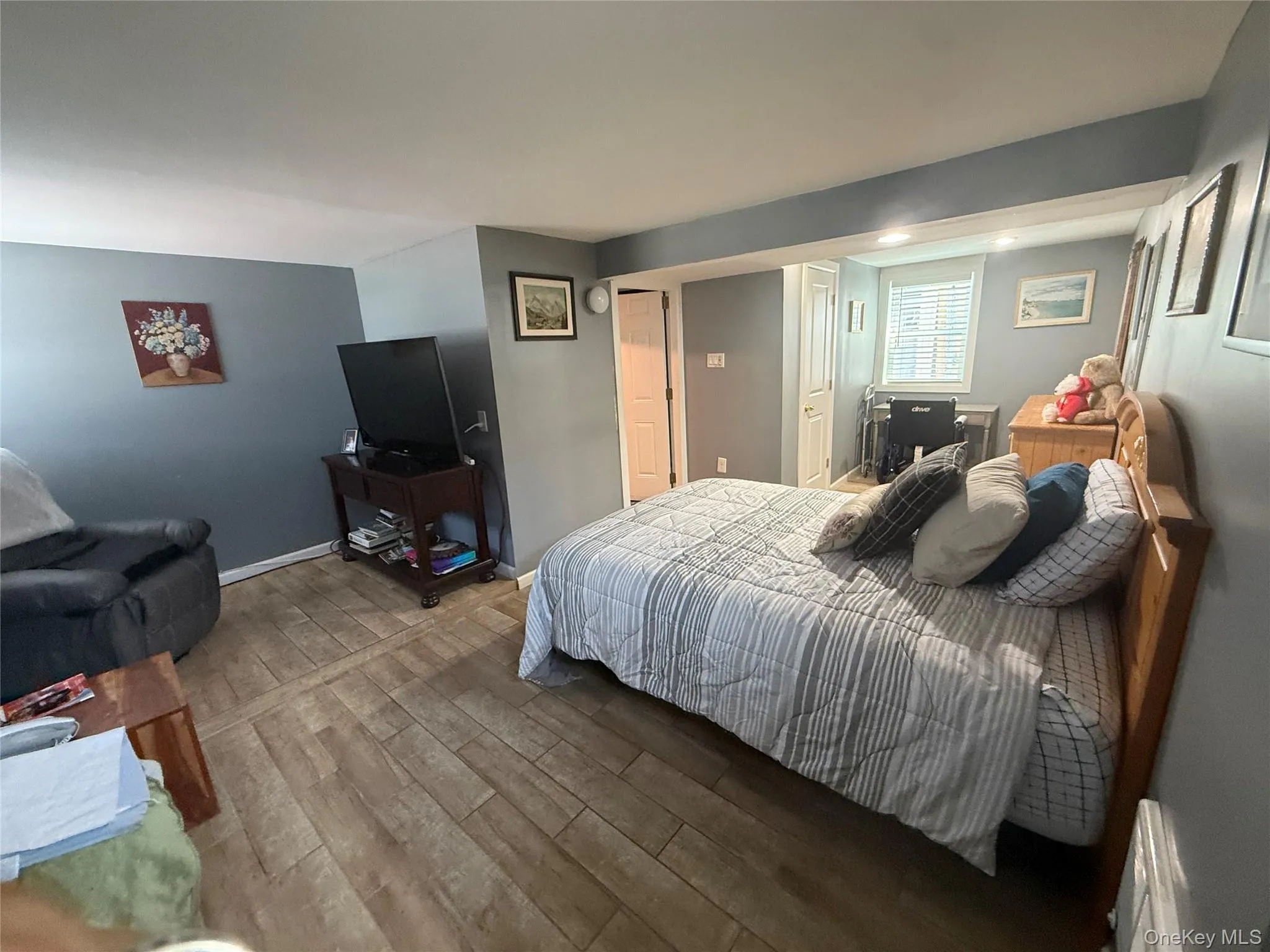 14 Fairway Drive, Brookhaven, NY, 4 Bedrooms Bedrooms, 7 Rooms Rooms,1 BathroomBathrooms,Residential,For Rent,Fairway,0,1031586 14 Fairway Drive, Brookhaven, NY, 4 Bedrooms Bedrooms, 7 Rooms Rooms,1 BathroomBathrooms,Residential,For Rent,Fairway,0,1031586