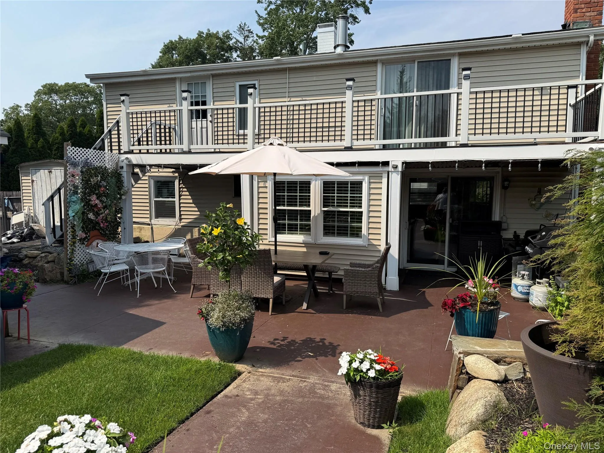 14 Fairway Drive, Brookhaven, NY, 4 Bedrooms Bedrooms, 7 Rooms Rooms,1 BathroomBathrooms,Residential,For Rent,Fairway,0,1031586 14 Fairway Drive, Brookhaven, NY, 4 Bedrooms Bedrooms, 7 Rooms Rooms,1 BathroomBathrooms,Residential,For Rent,Fairway,0,1031586