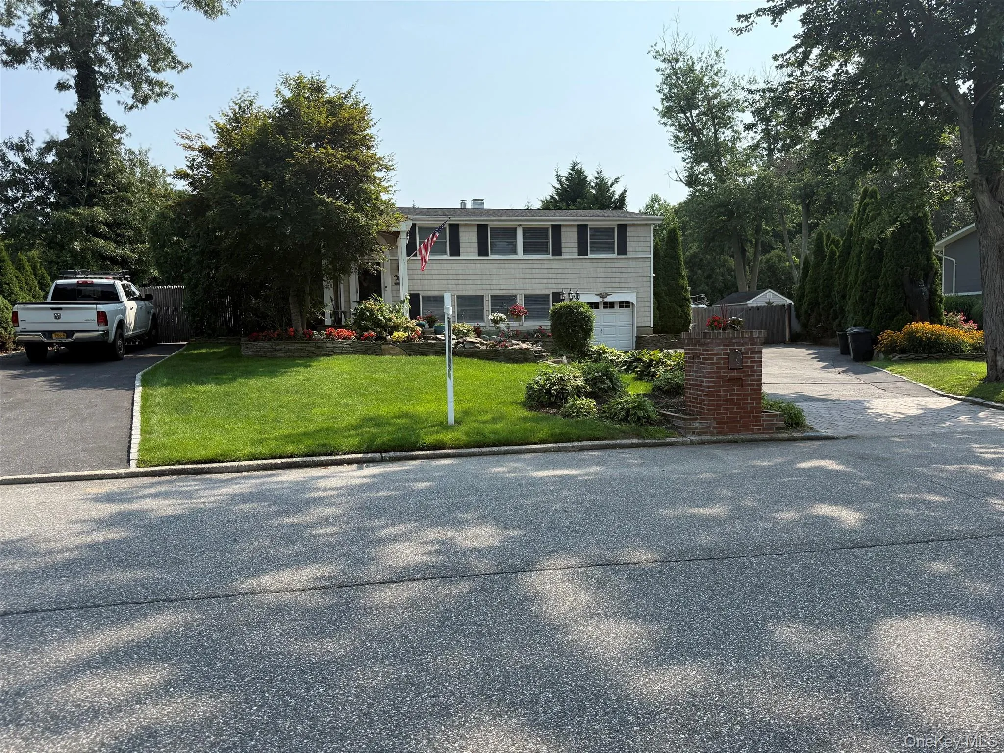 14 Fairway Drive, Brookhaven, NY, 4 Bedrooms Bedrooms, 7 Rooms Rooms,1 BathroomBathrooms,Residential,For Rent,Fairway,0,1031586 14 Fairway Drive, Brookhaven, NY, 4 Bedrooms Bedrooms, 7 Rooms Rooms,1 BathroomBathrooms,Residential,For Rent,Fairway,0,1031586