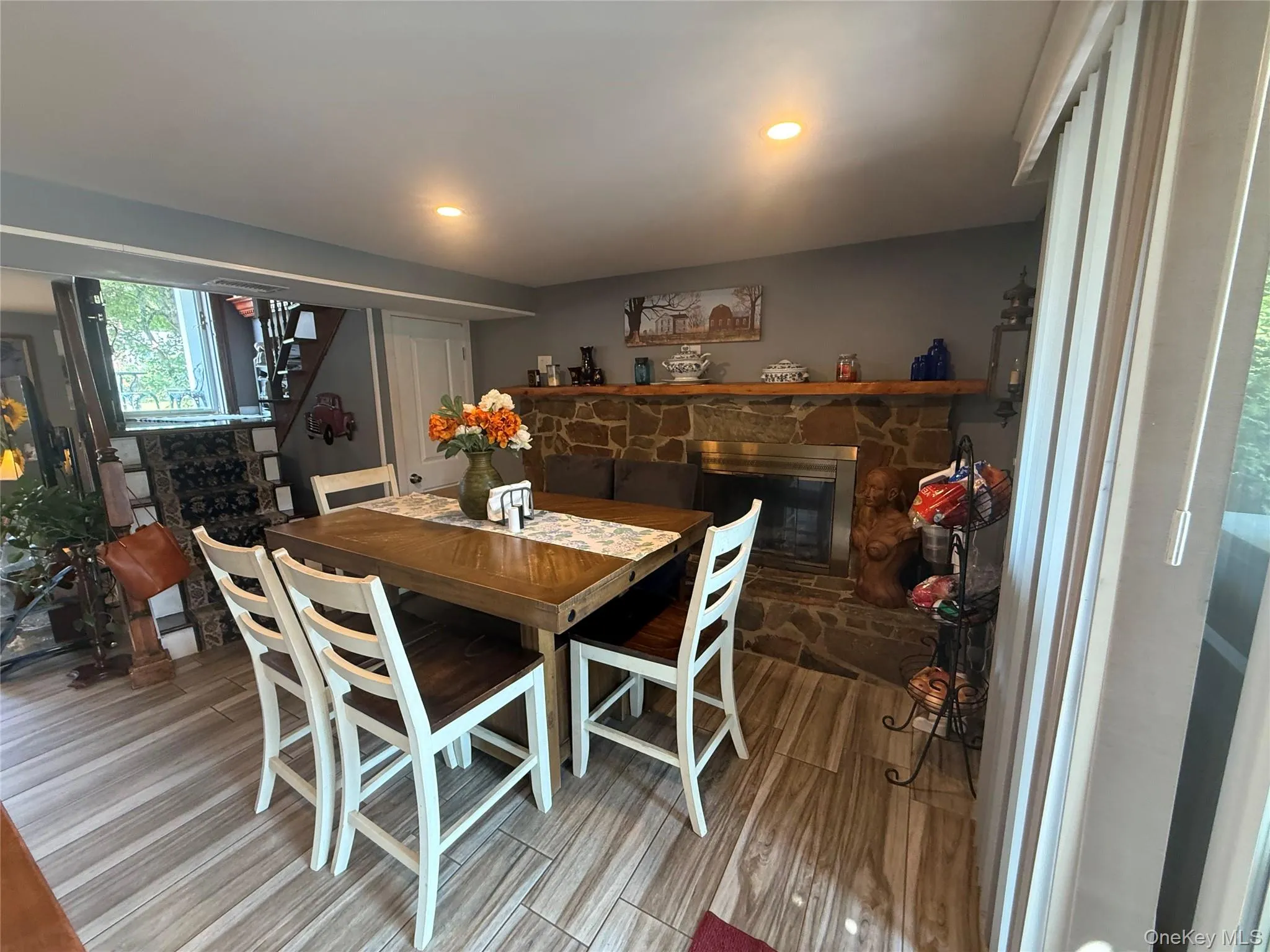 14 Fairway Drive, Brookhaven, NY, 4 Bedrooms Bedrooms, 7 Rooms Rooms,1 BathroomBathrooms,Residential,For Rent,Fairway,0,1031586 14 Fairway Drive, Brookhaven, NY, 4 Bedrooms Bedrooms, 7 Rooms Rooms,1 BathroomBathrooms,Residential,For Rent,Fairway,0,1031586