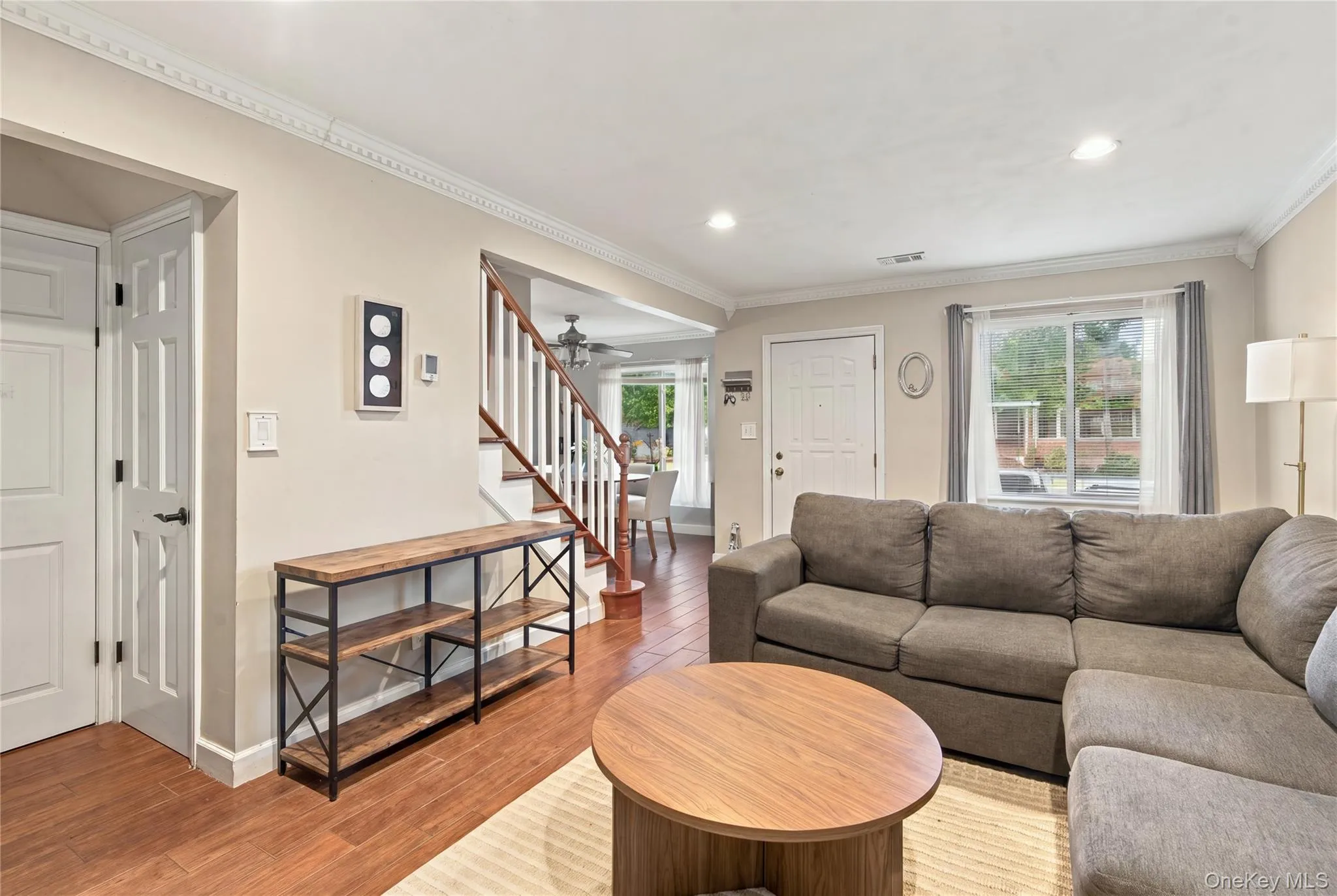 1 Alhambra Drive, Hempstead, NY, 3 Bedrooms Bedrooms, 6 Rooms Rooms,1 BathroomBathrooms,Residential,For Rent,Alhambra,0,1031587 1 Alhambra Drive, Hempstead, NY, 3 Bedrooms Bedrooms, 6 Rooms Rooms,1 BathroomBathrooms,Residential,For Rent,Alhambra,0,1031587