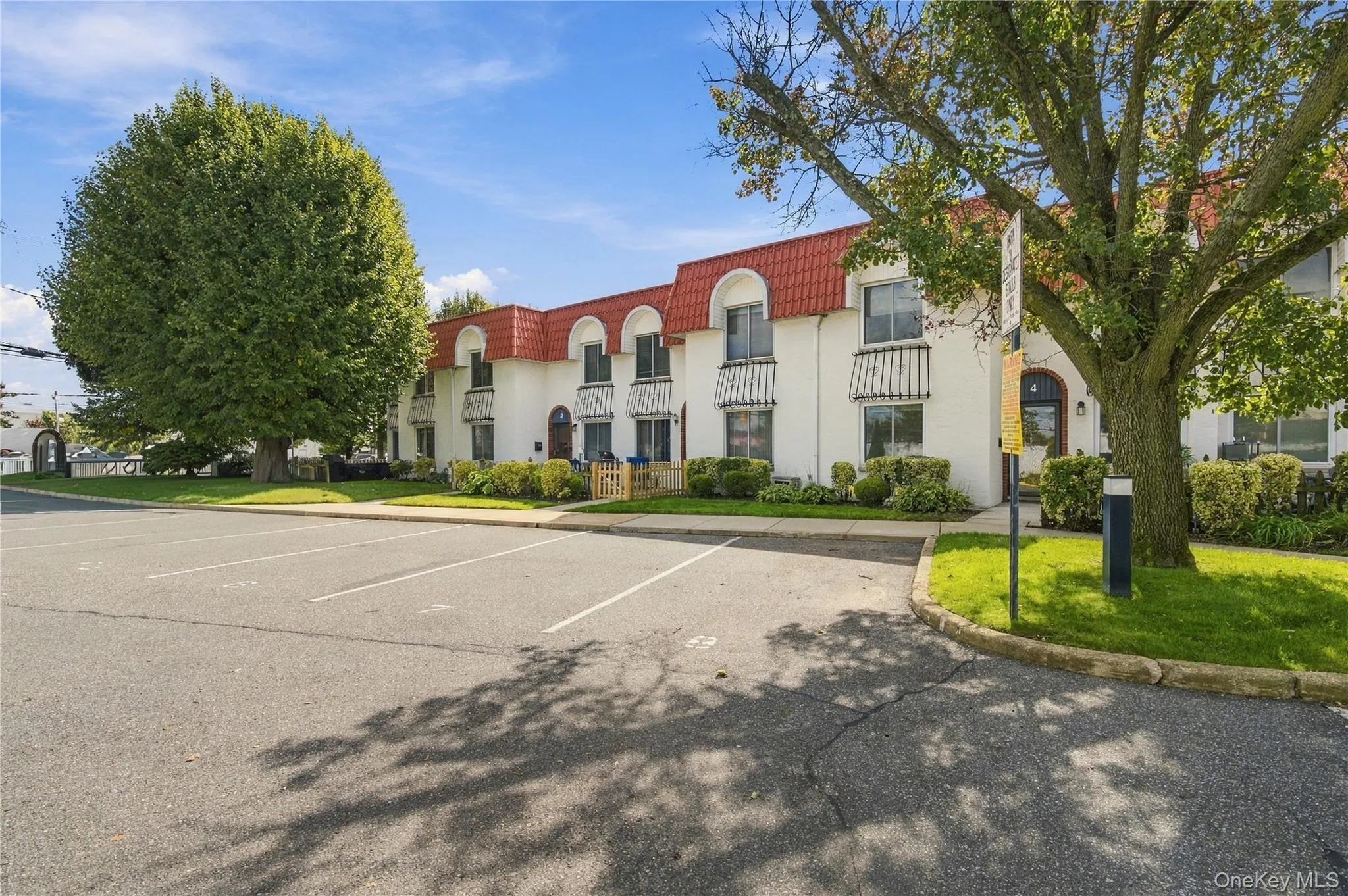 1 Alhambra Drive, Hempstead, NY, 3 Bedrooms Bedrooms, 6 Rooms Rooms,1 BathroomBathrooms,Residential,For Rent,Alhambra,0,1031587 1 Alhambra Drive, Hempstead, NY, 3 Bedrooms Bedrooms, 6 Rooms Rooms,1 BathroomBathrooms,Residential,For Rent,Alhambra,0,1031587