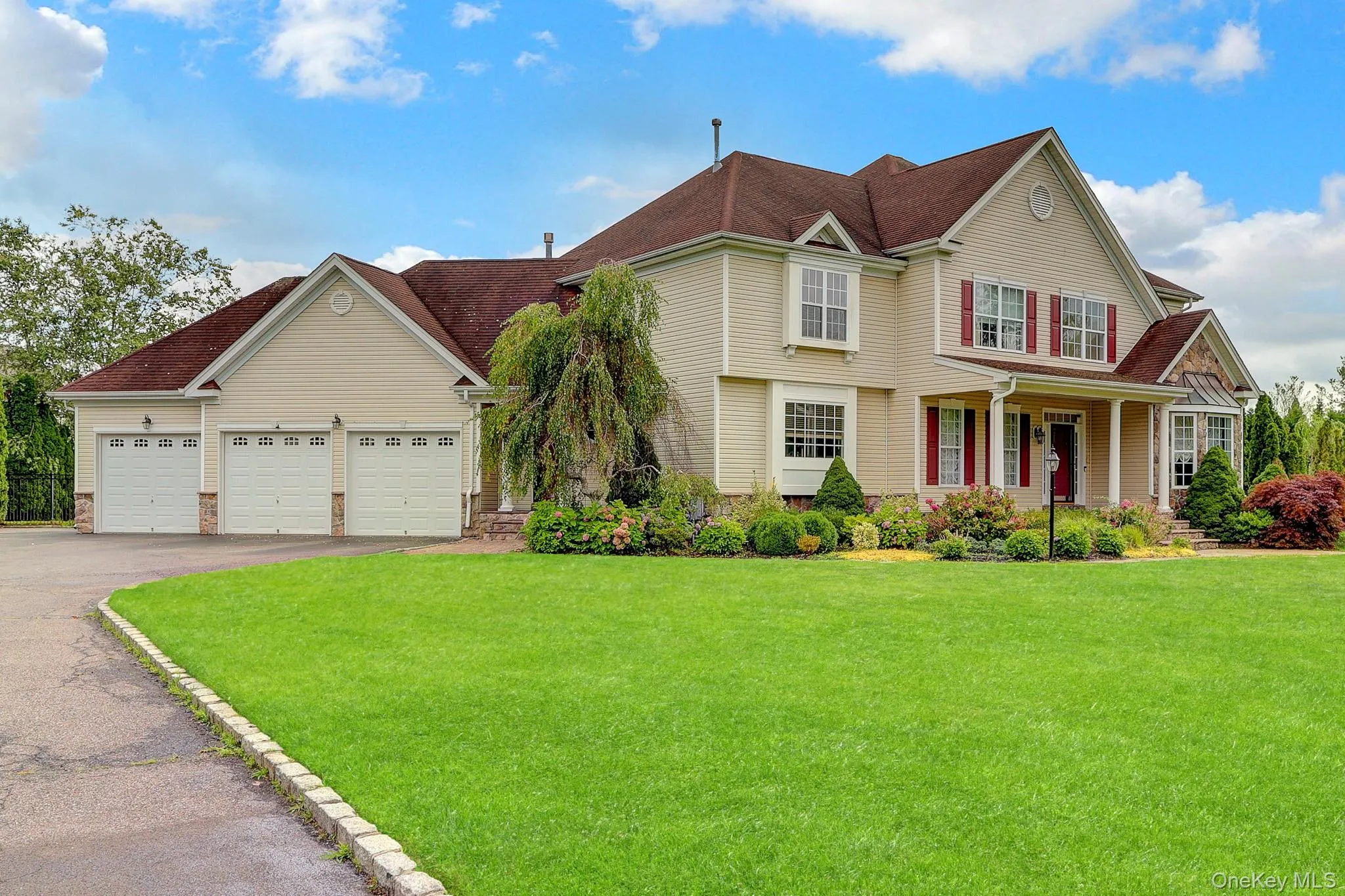 7 Brookline Court, Riverhead, NY, 5 Bedrooms Bedrooms, 12 Rooms Rooms,4 BathroomsBathrooms,Residential,For Rent,Brookline,0,1031590 7 Brookline Court, Riverhead, NY, 5 Bedrooms Bedrooms, 12 Rooms Rooms,4 BathroomsBathrooms,Residential,For Rent,Brookline,0,1031590