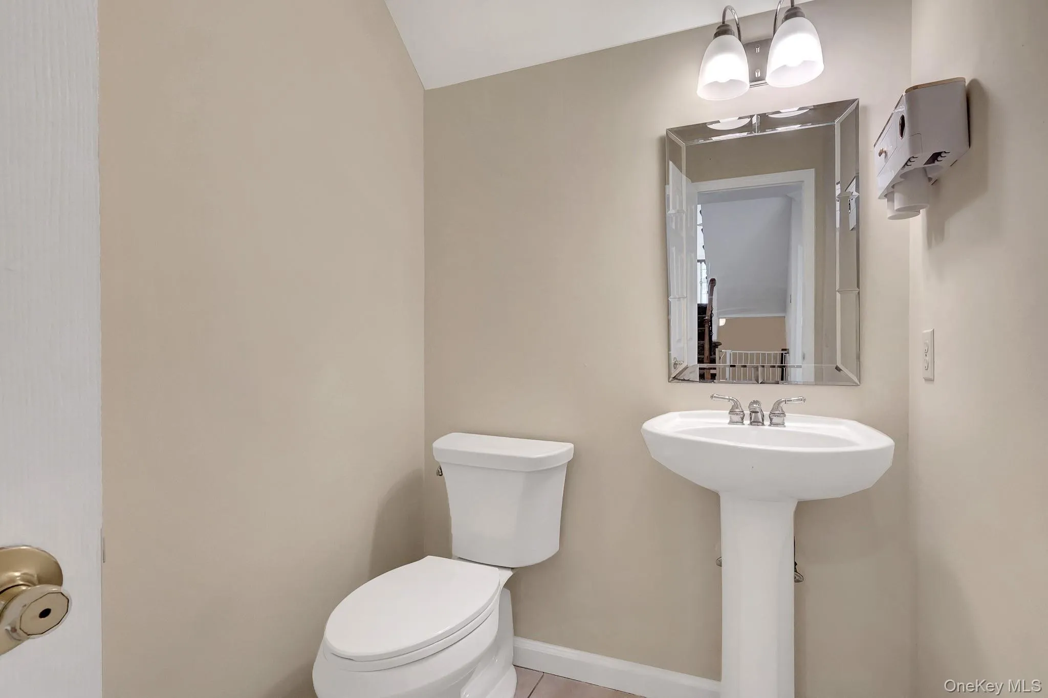 7 Brookline Court, Riverhead, NY, 5 Bedrooms Bedrooms, 12 Rooms Rooms,4 BathroomsBathrooms,Residential,For Rent,Brookline,0,1031590 7 Brookline Court, Riverhead, NY, 5 Bedrooms Bedrooms, 12 Rooms Rooms,4 BathroomsBathrooms,Residential,For Rent,Brookline,0,1031590