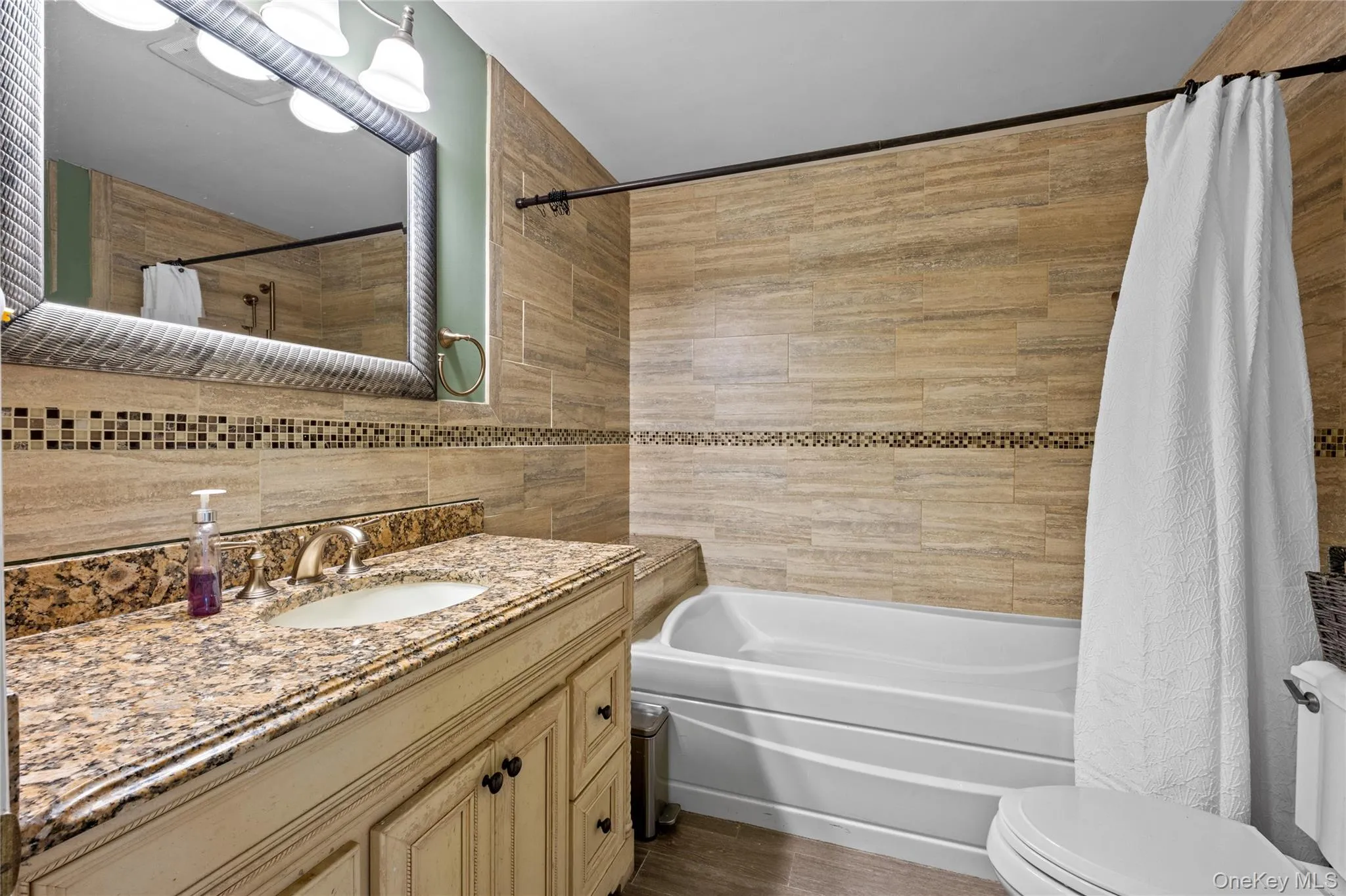 37 Black Locust Avenue, Brookhaven, NY, 3 Bedrooms Bedrooms, 7 Rooms Rooms,2 BathroomsBathrooms,Residential,For Rent,Black Locust,0,1031598 37 Black Locust Avenue, Brookhaven, NY, 3 Bedrooms Bedrooms, 7 Rooms Rooms,2 BathroomsBathrooms,Residential,For Rent,Black Locust,0,1031598